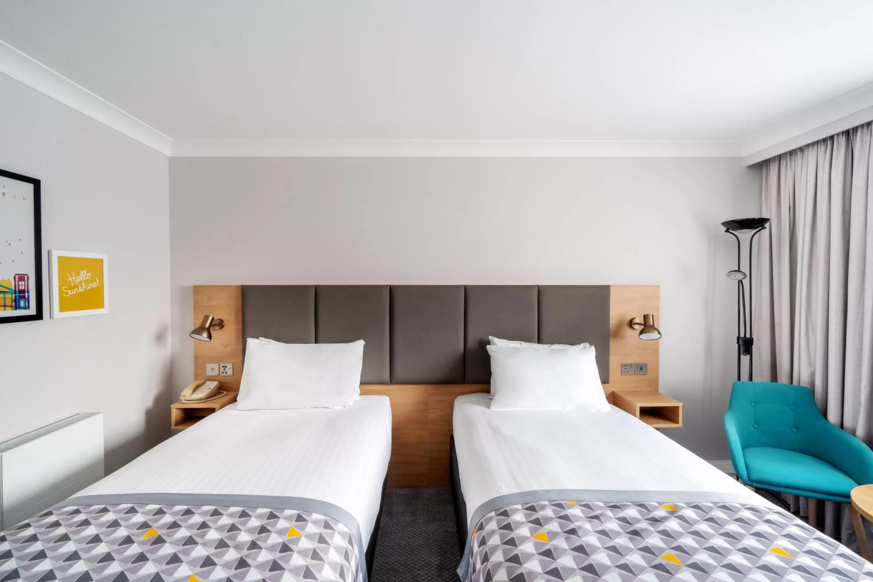 Photo of the whole room, Bed in Holiday Inn Hemel Hempstead M1, Jct. 8, an IHG Hotel