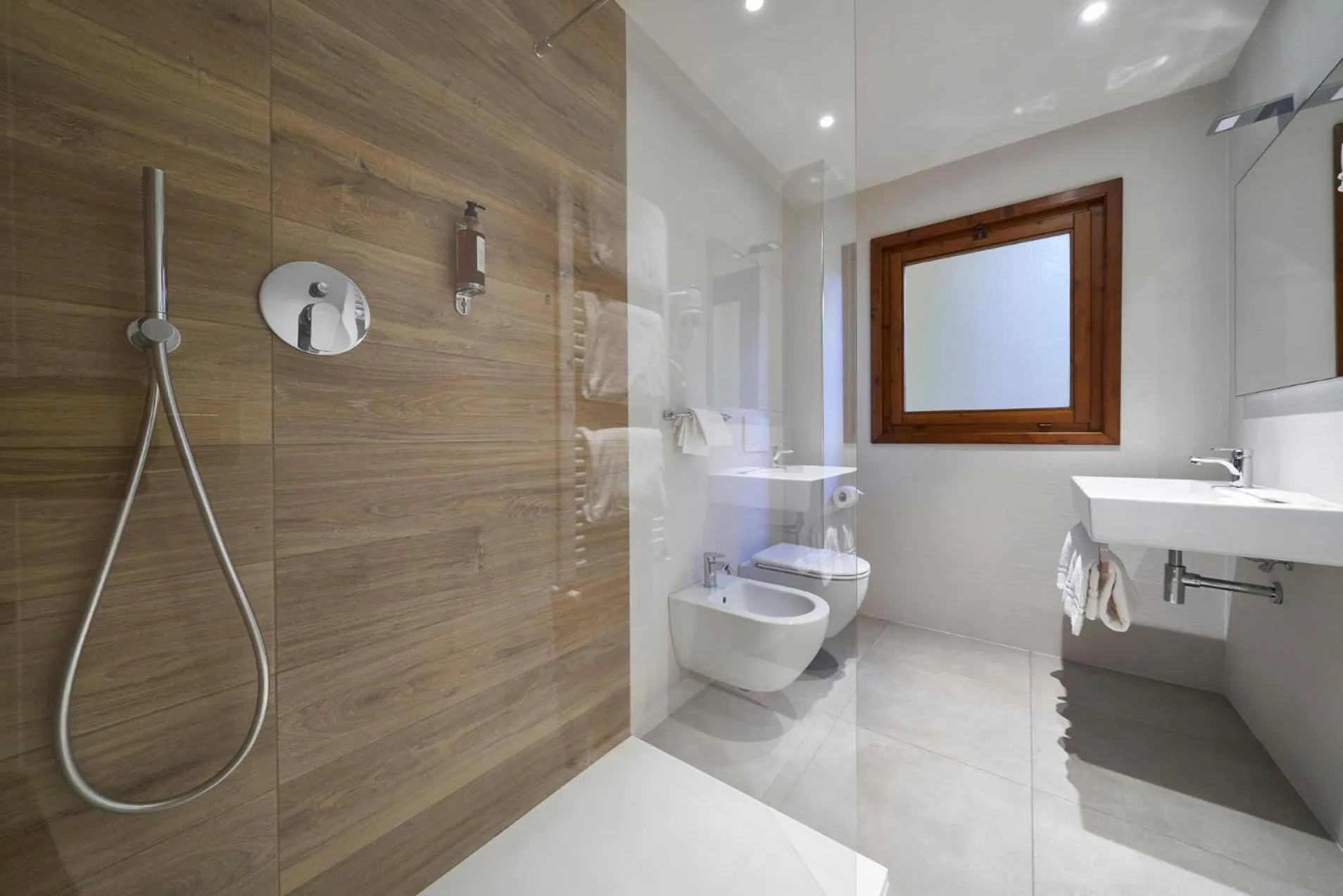 Shower in Park Hotel Chianti