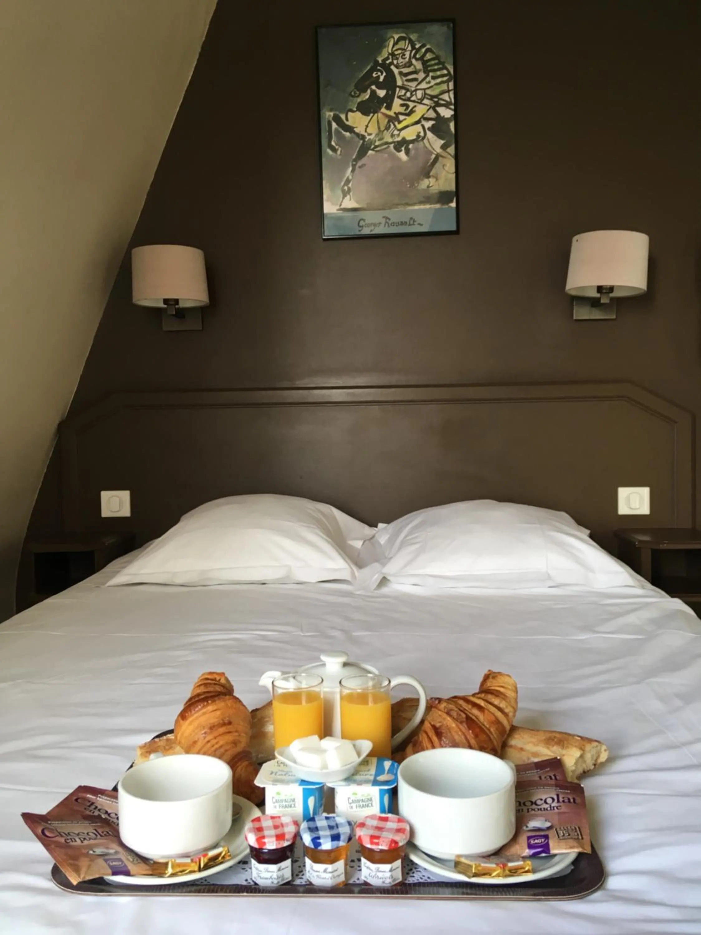 Breakfast, Bed in Nadaud Hotel