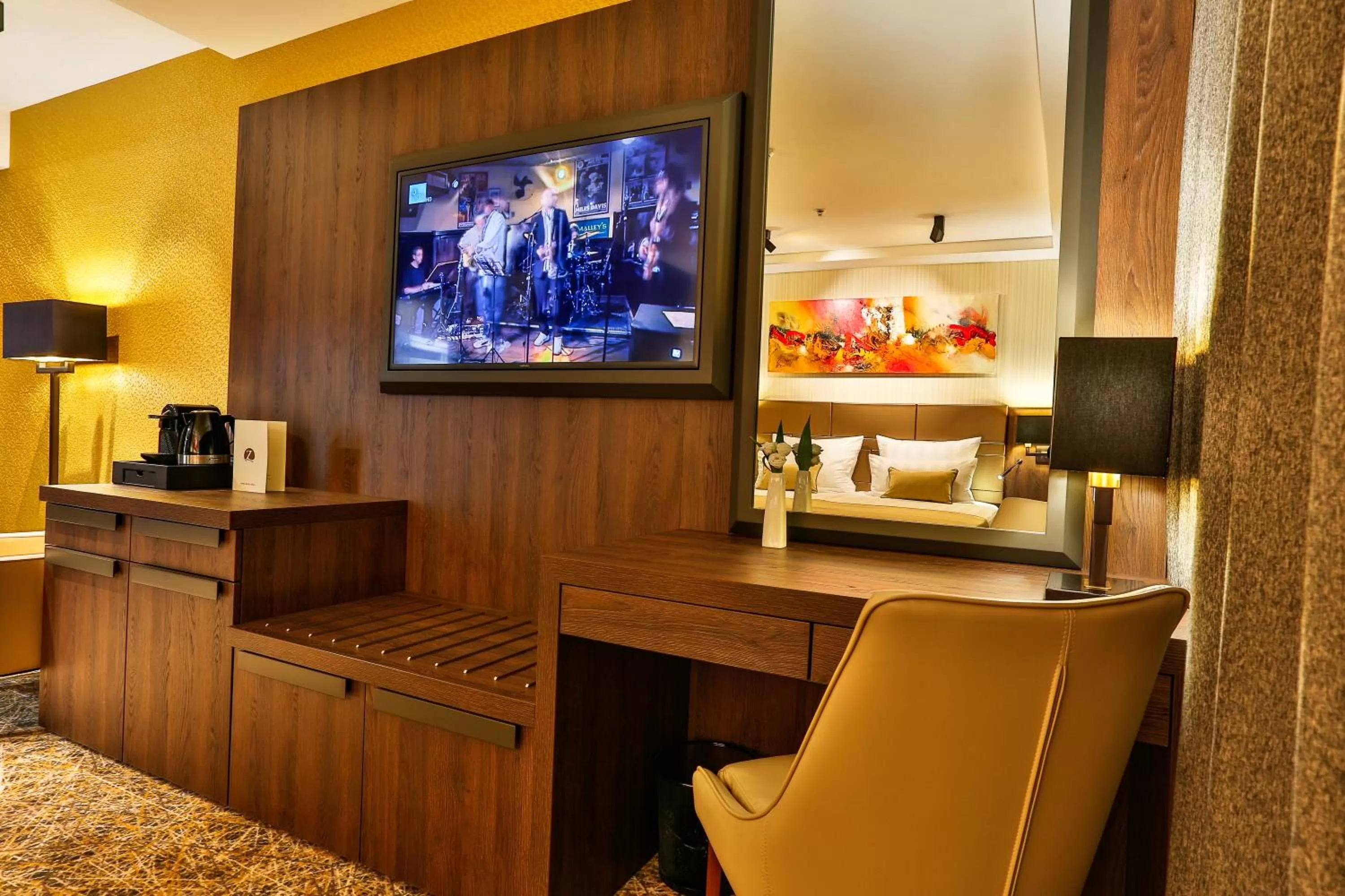TV and multimedia in Hotel Zeta