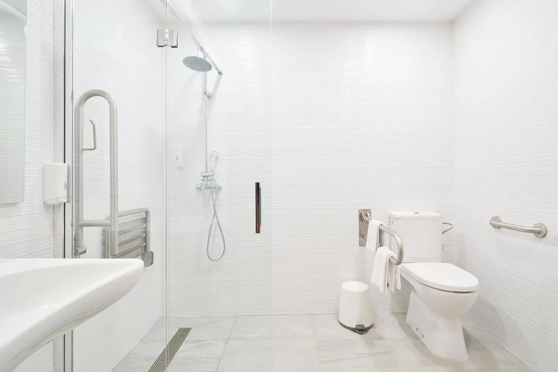 Bathroom in Hotel Torre Del Conde