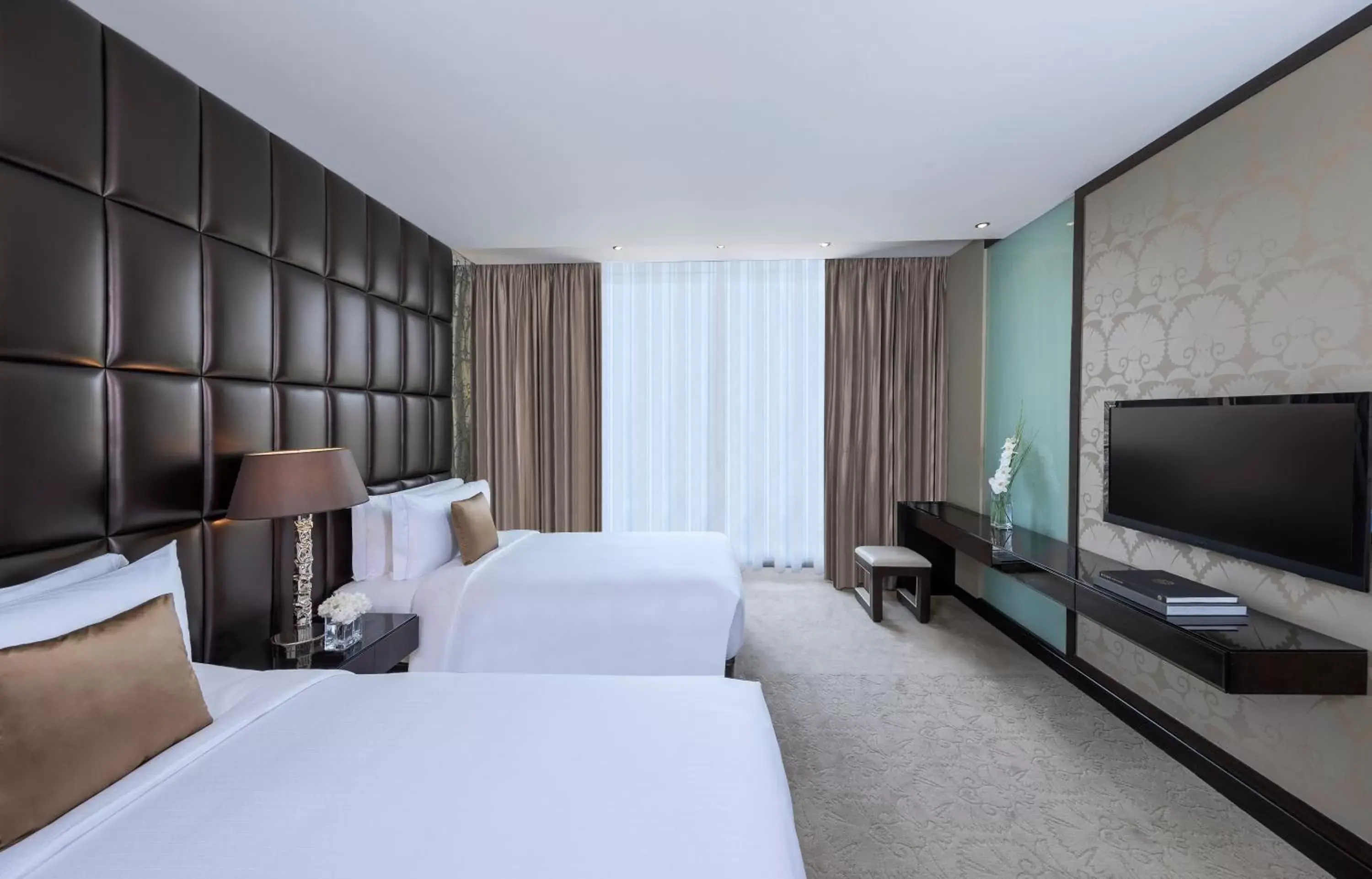 Bedroom, TV/Entertainment Center in Al Faisaliah Hotel, Riyadh