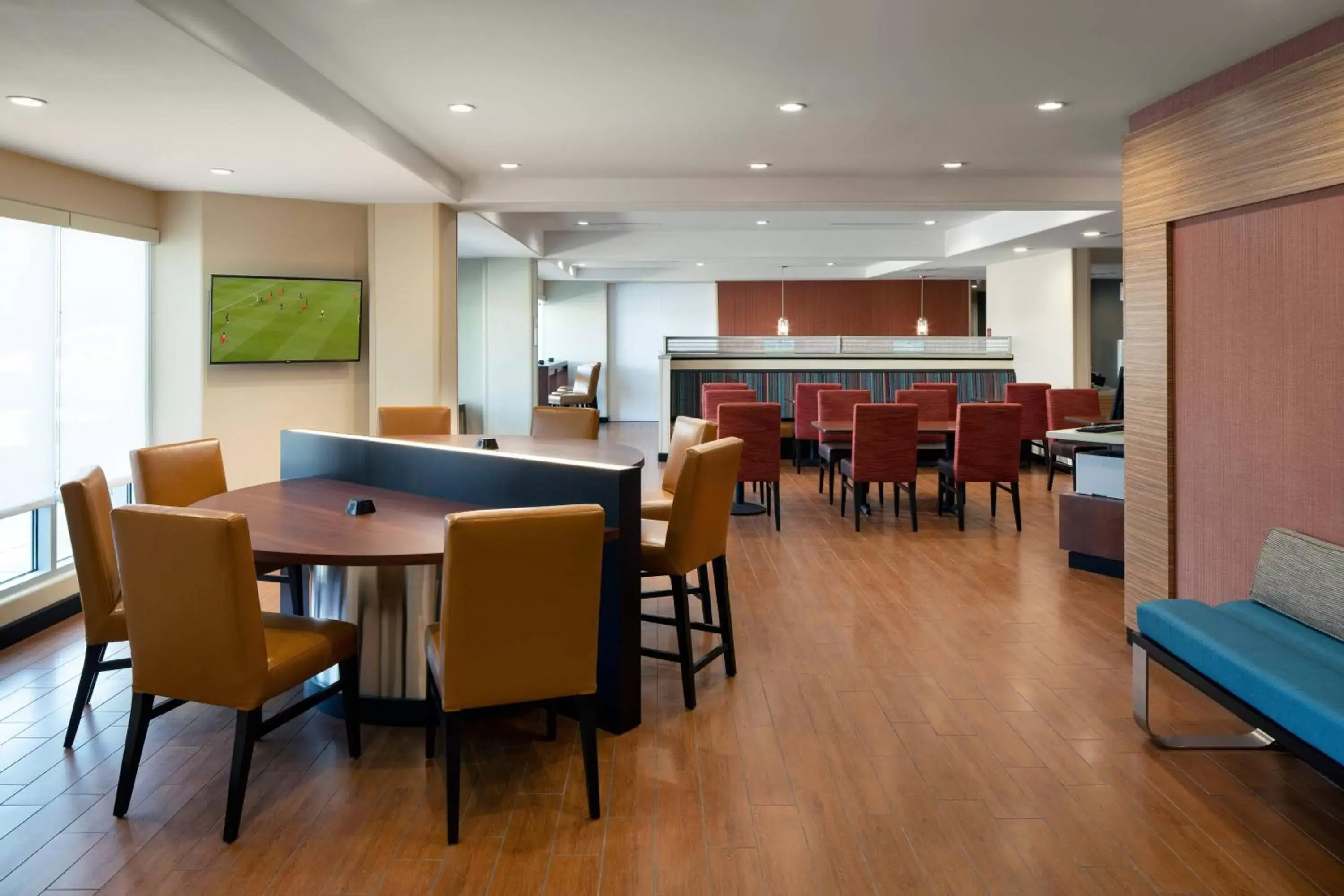 Lobby or reception, Restaurant/Places to Eat in TownePlace Suites Fresno Clovis