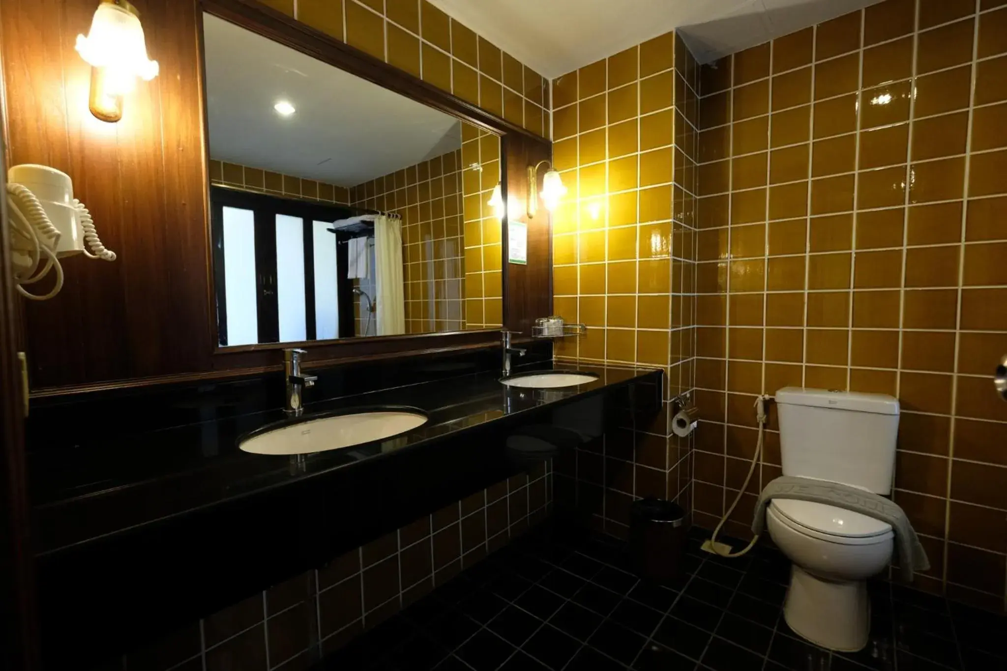 Toilet, Bathroom in Wongamat Privacy Residence, Pattaya
