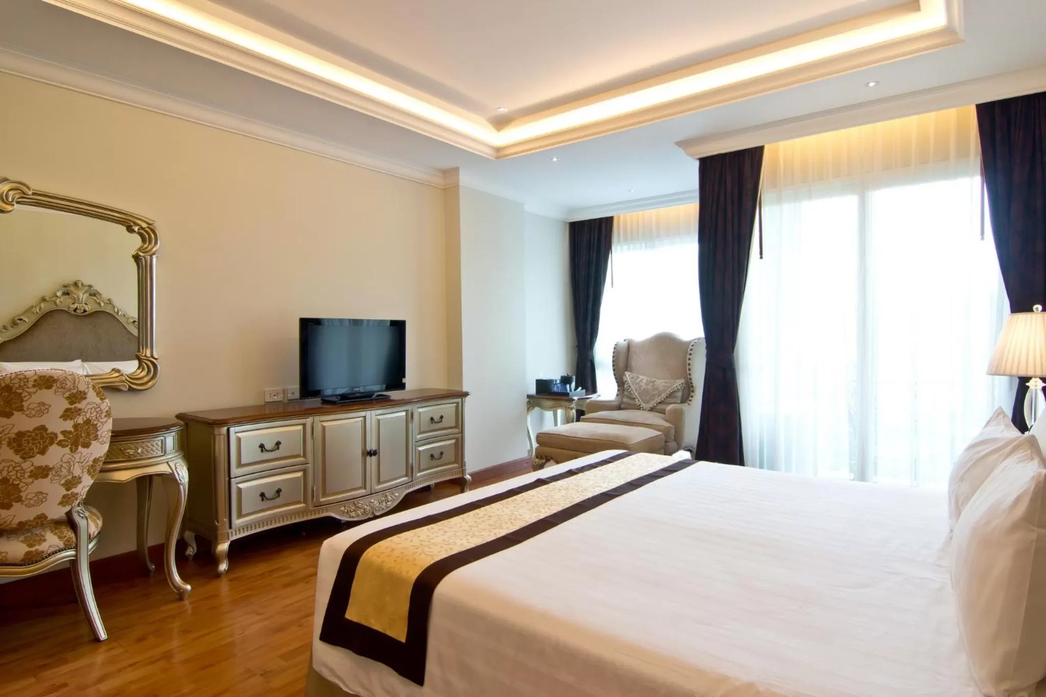 TV and multimedia, Bed in LK The Empress