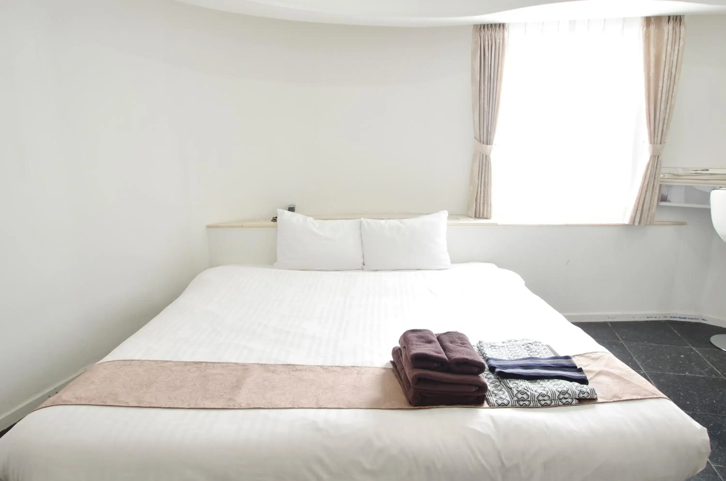 Bed in Hotel Imalle Yokohama Isezakicho