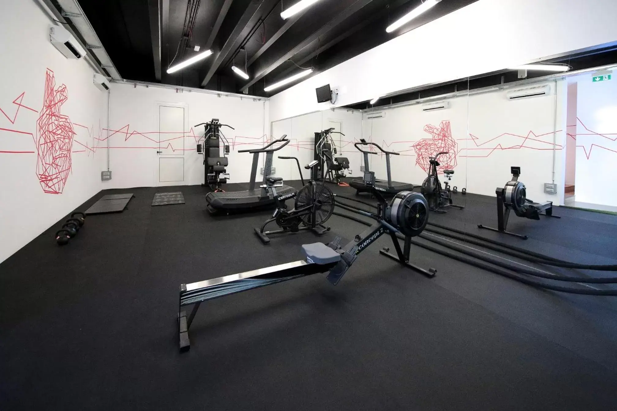 Fitness centre/facilities, Fitness Center/Facilities in Aiden by Best Western @ JHD Dunant Hotel
