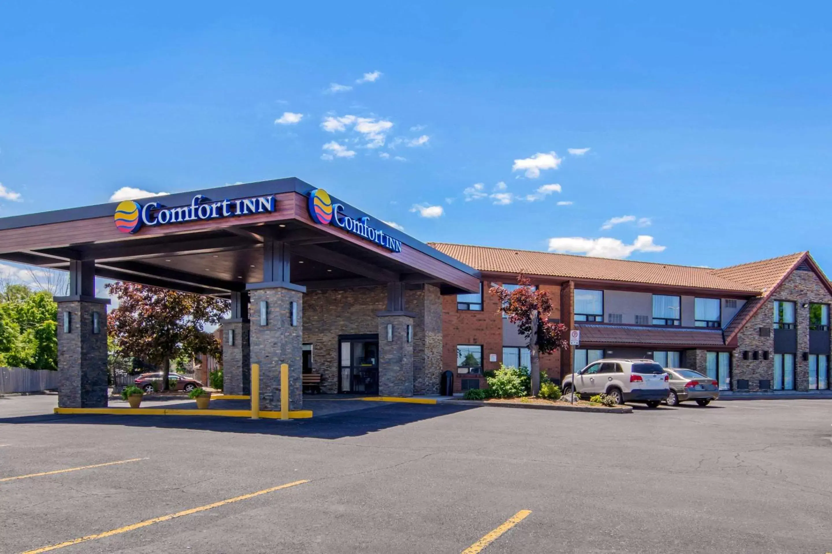 Property building in Comfort Inn St. Catharines Niagara