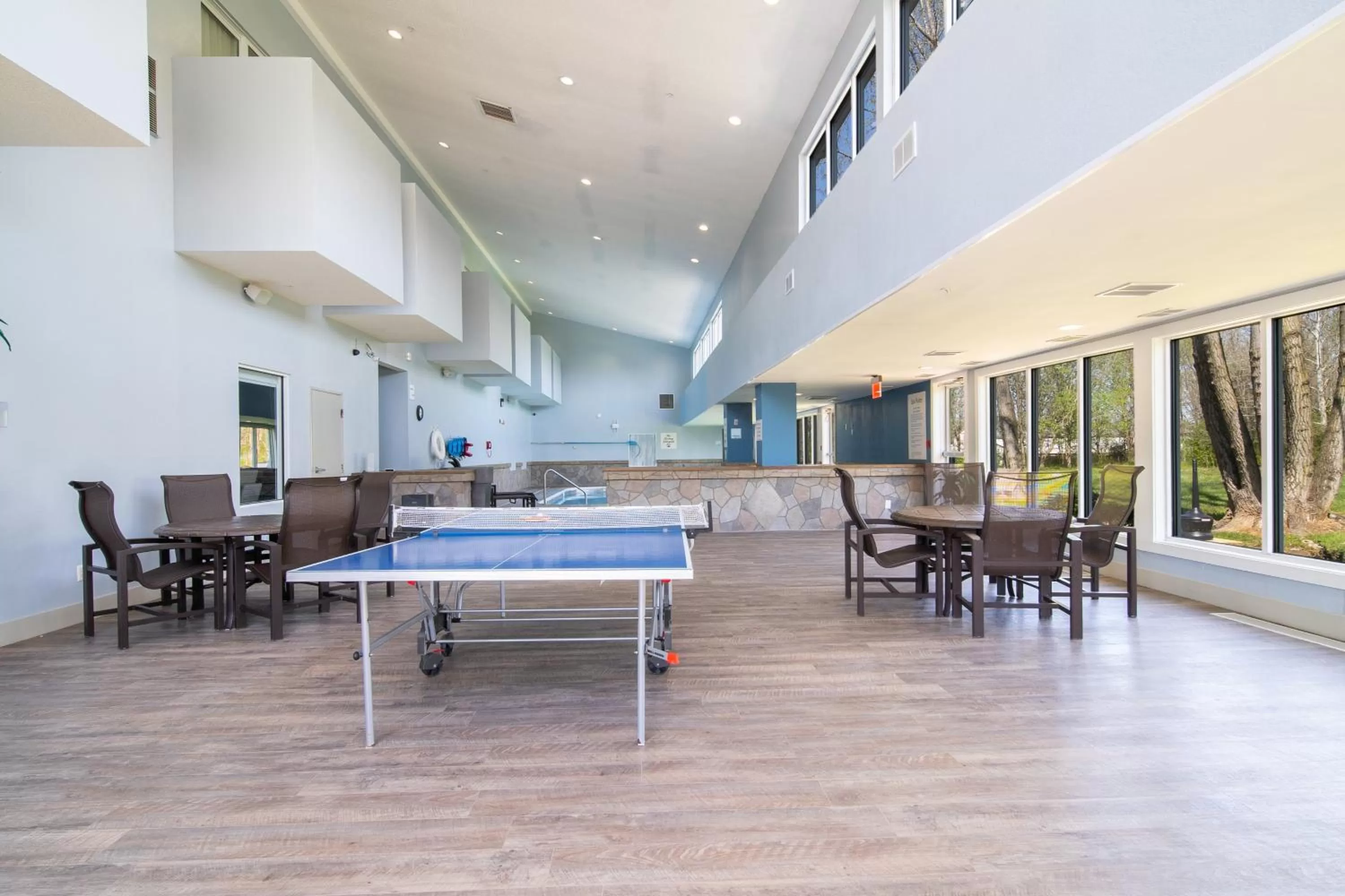 Area and facilities in Holiday Inn Express Hotel & Suites Bedford by IHG