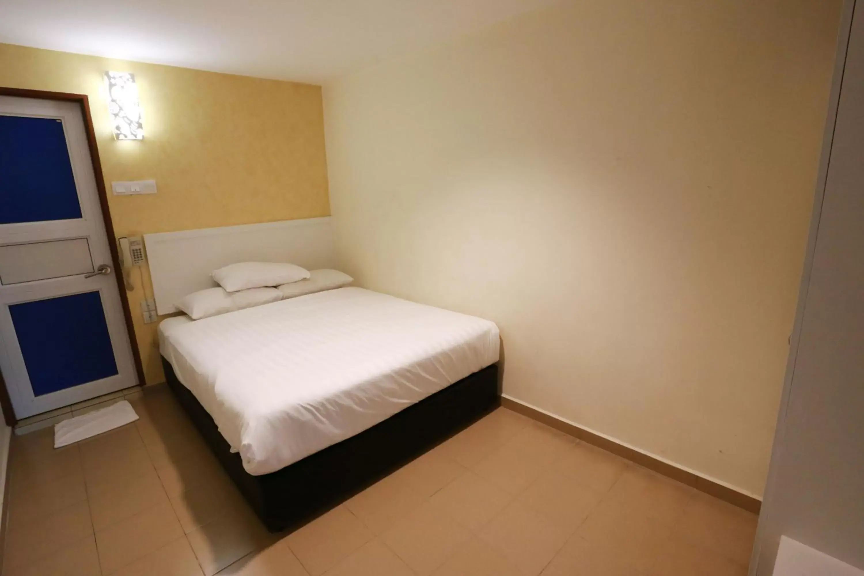 Bedroom, Bed in My Hotel Bukit Mertajam