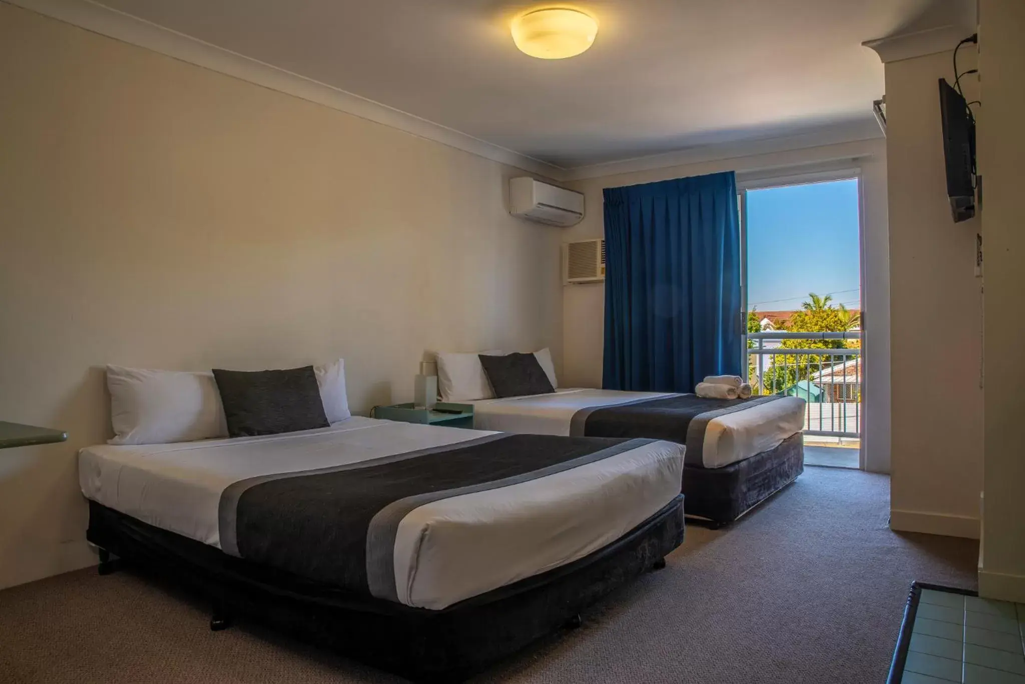 Photo of the whole room, Bed in Chermside Court Motel
