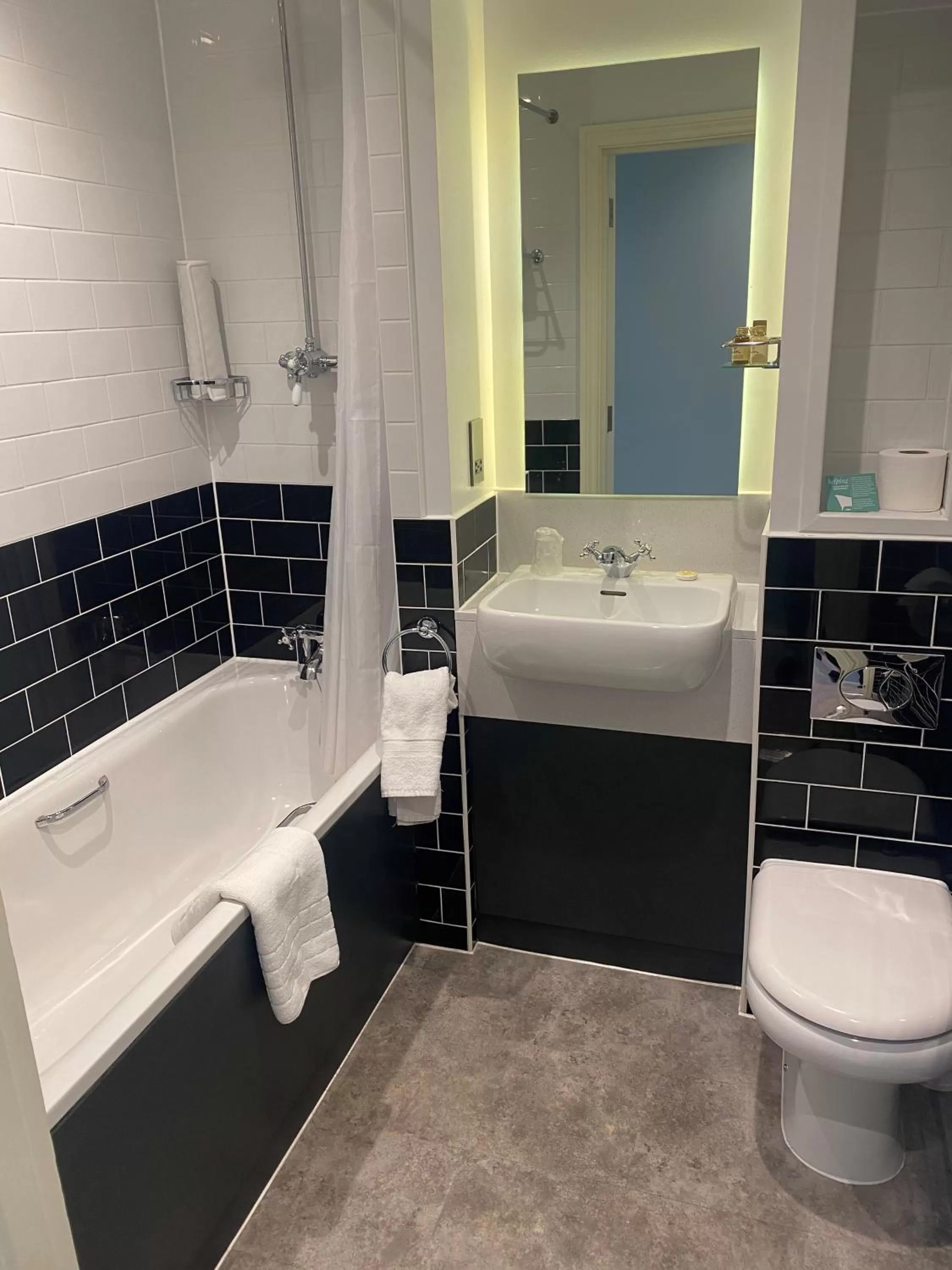 Bathroom in Yarrow Hotel