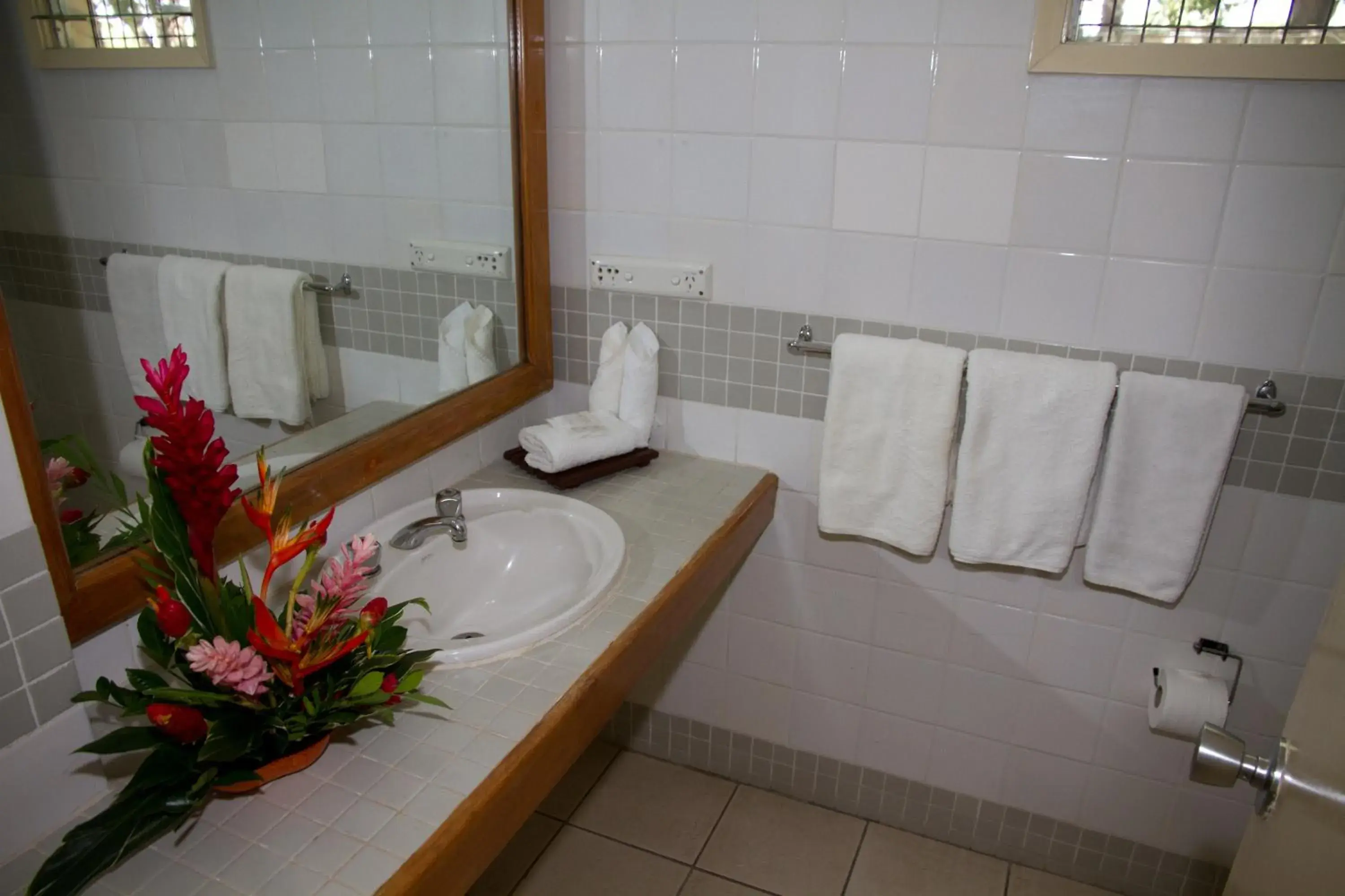 Bathroom in Tanoa Skylodge