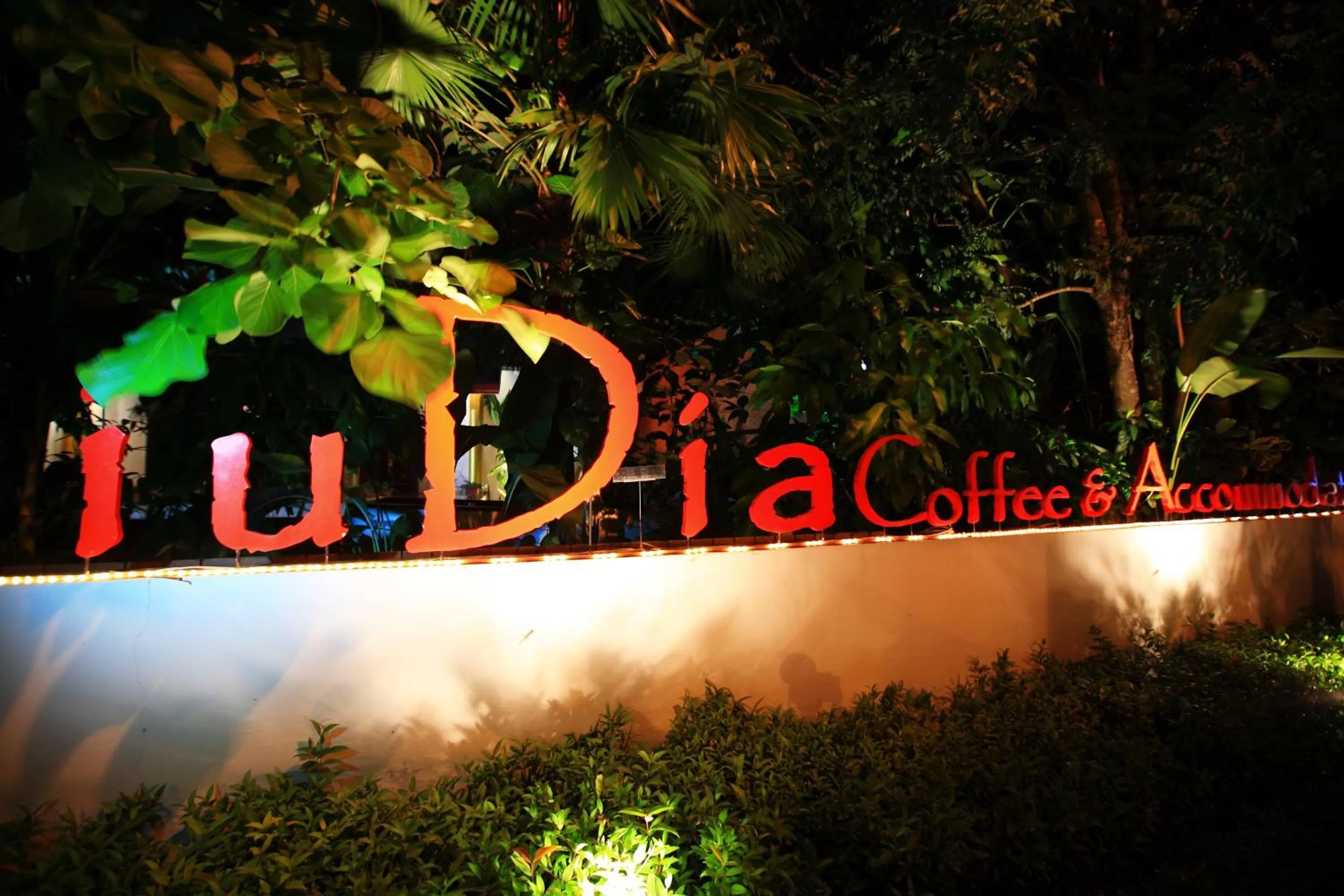 Facade/entrance in iuDia Hotel