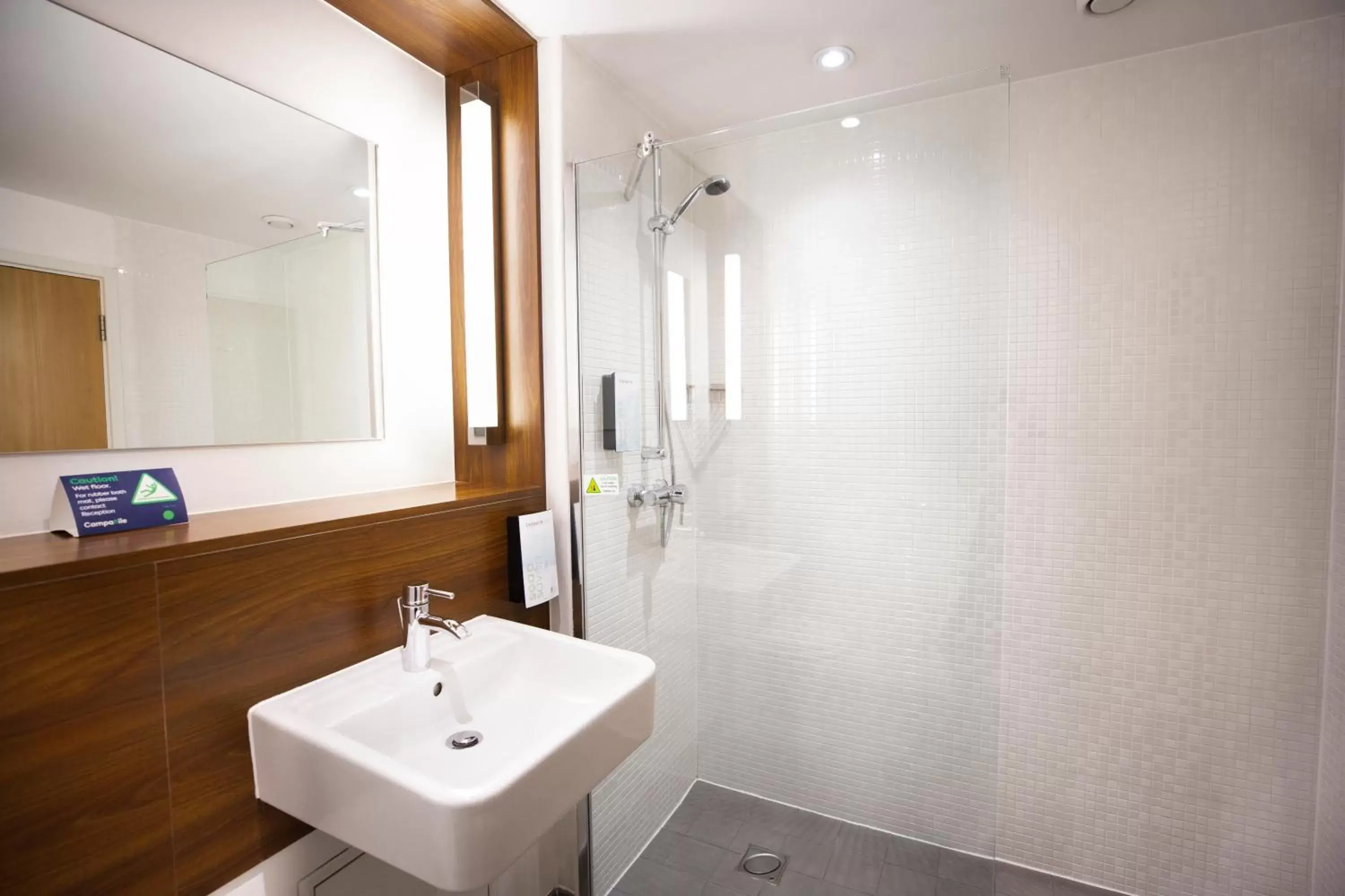 Shower, Bathroom in Campanile Hotel Northampton