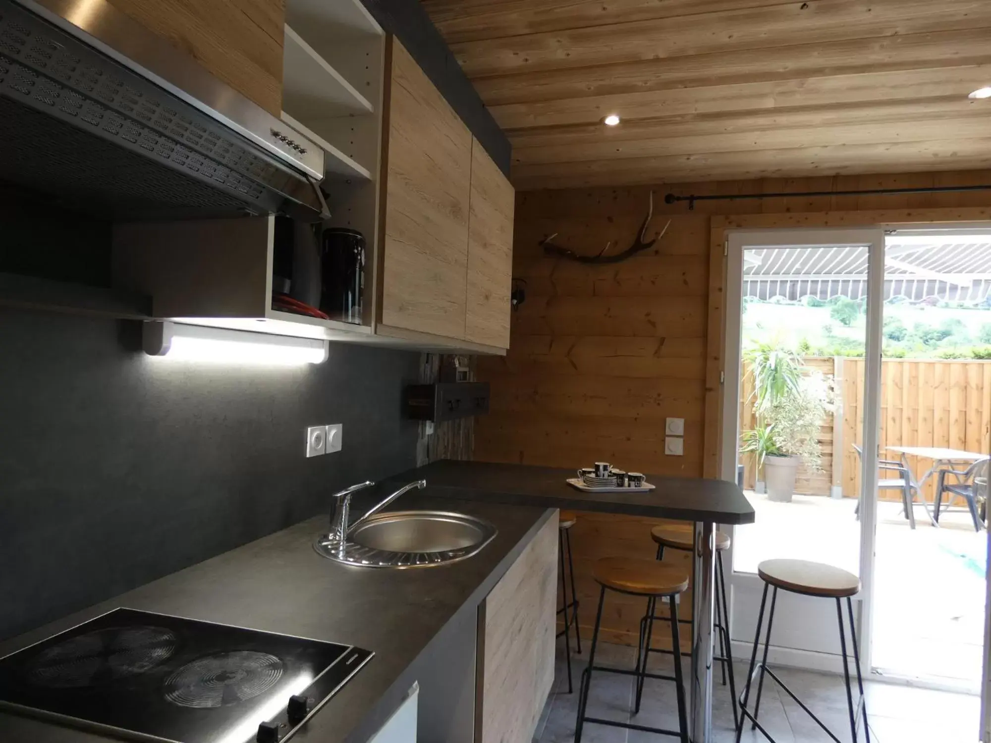 Kitchen or kitchenette, Kitchen/Kitchenette in Auberge Du Fraizier