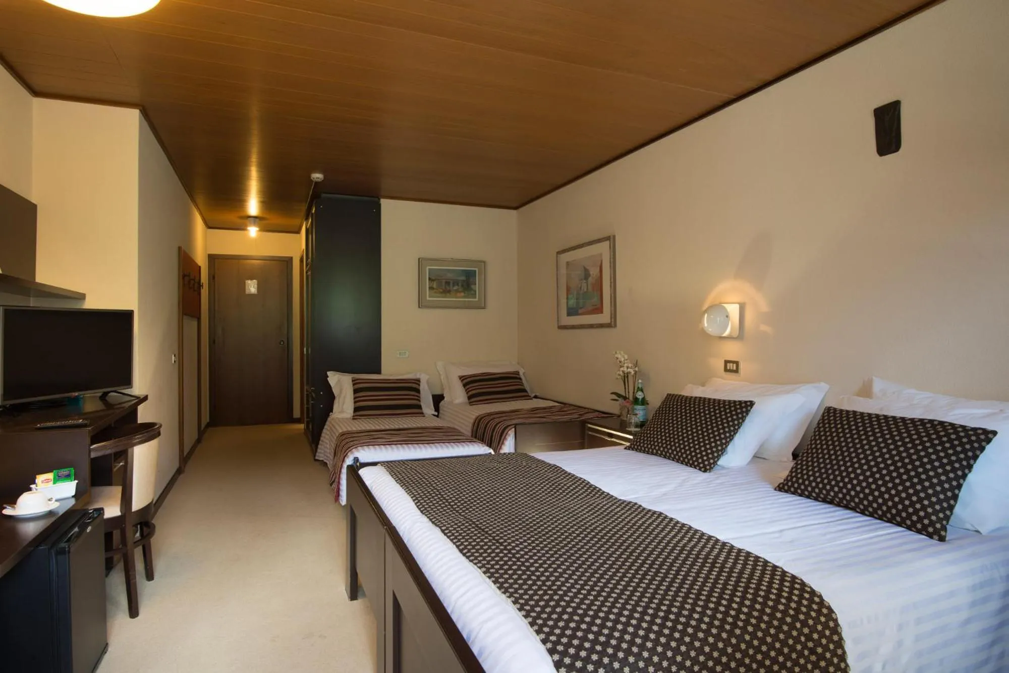 Bed in Hotel Mirella