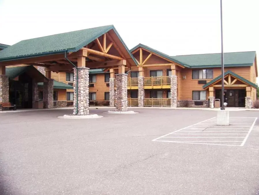 Facade/entrance, Property Building in AmeriVu Inn & Suites