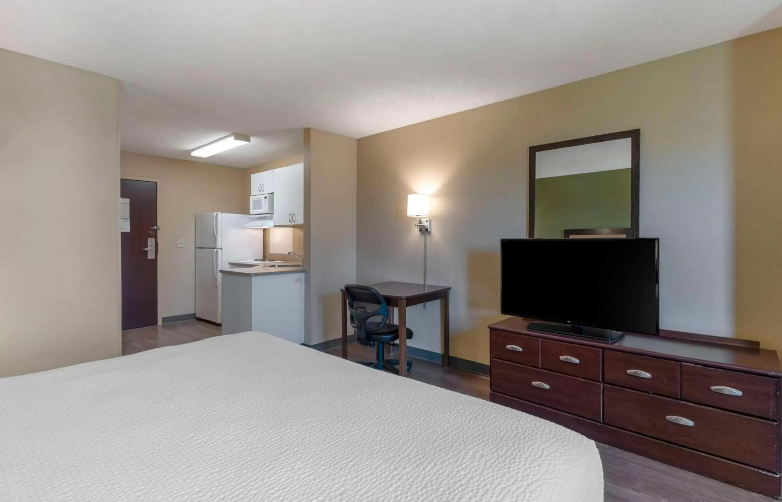 Bedroom, Bed in Extended Stay America Suites - Fremont - Warm Springs