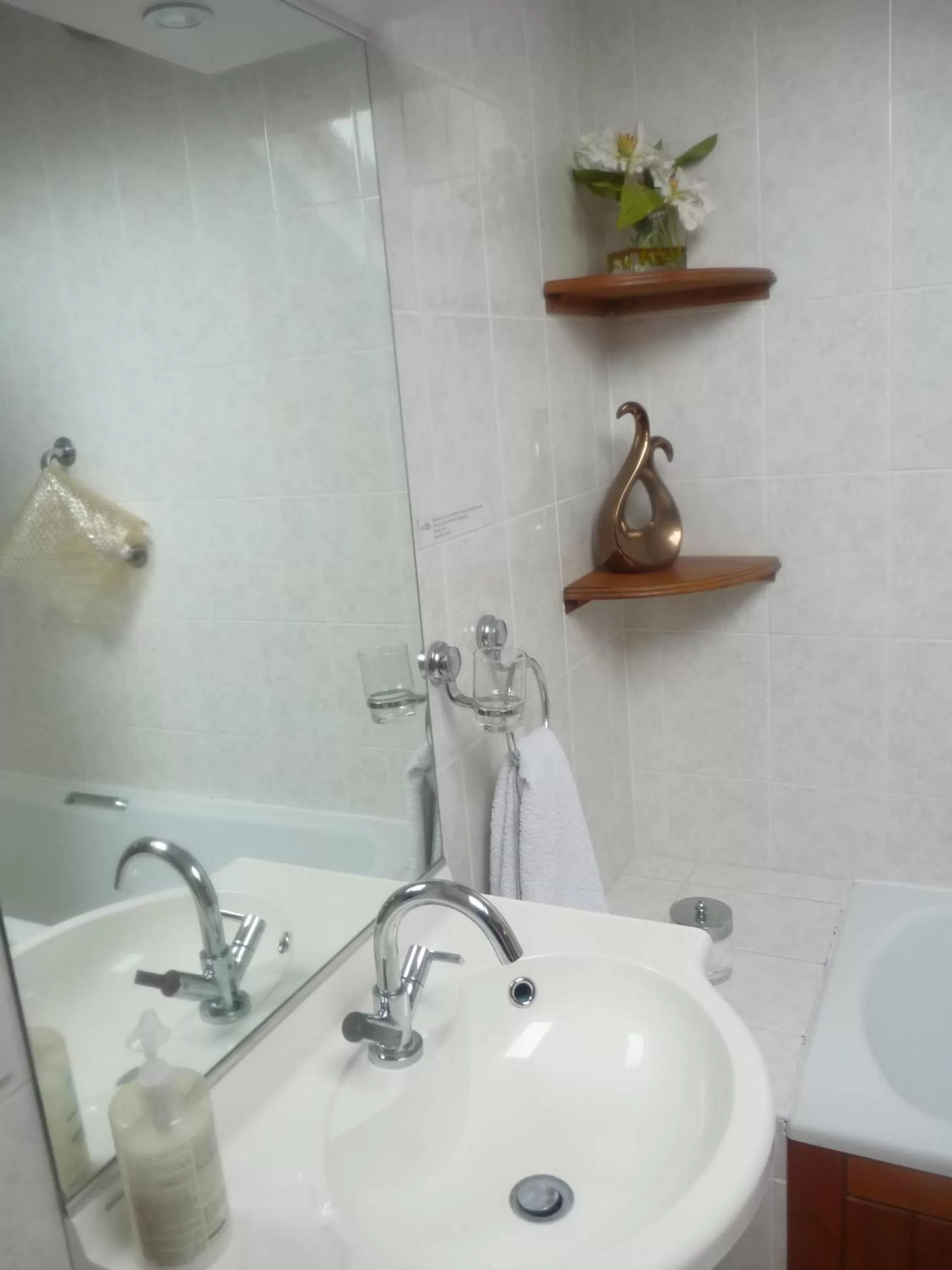 Bathroom in Oakenholt Farm Bed and Breakfast