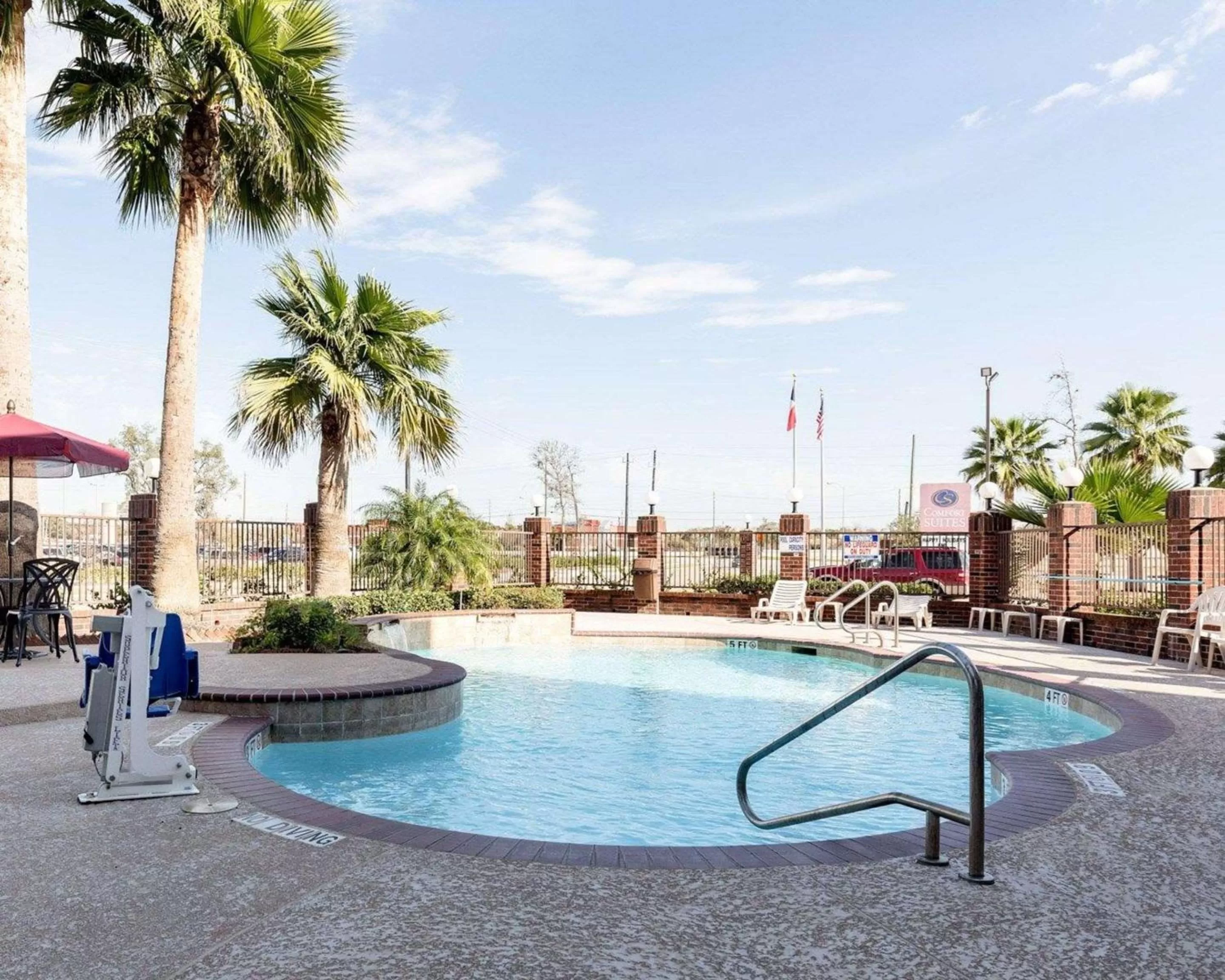 On site in Comfort Suites Lake Jackson Clute