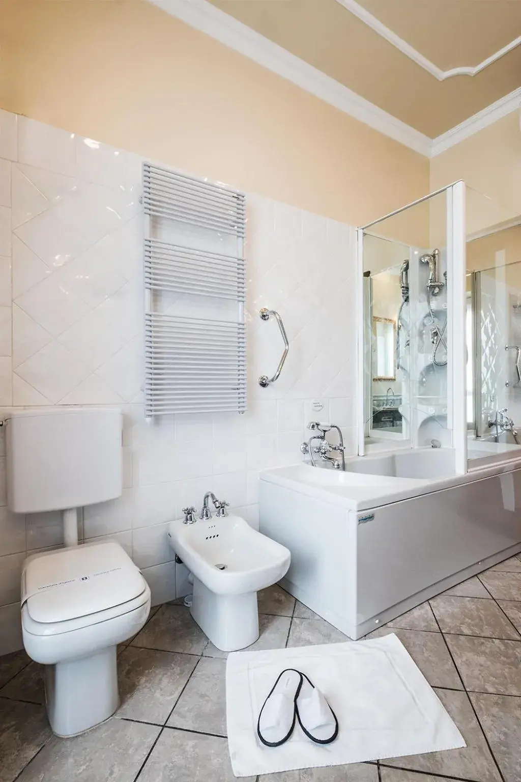 Bathroom in Hotel Principe di Piemonte
