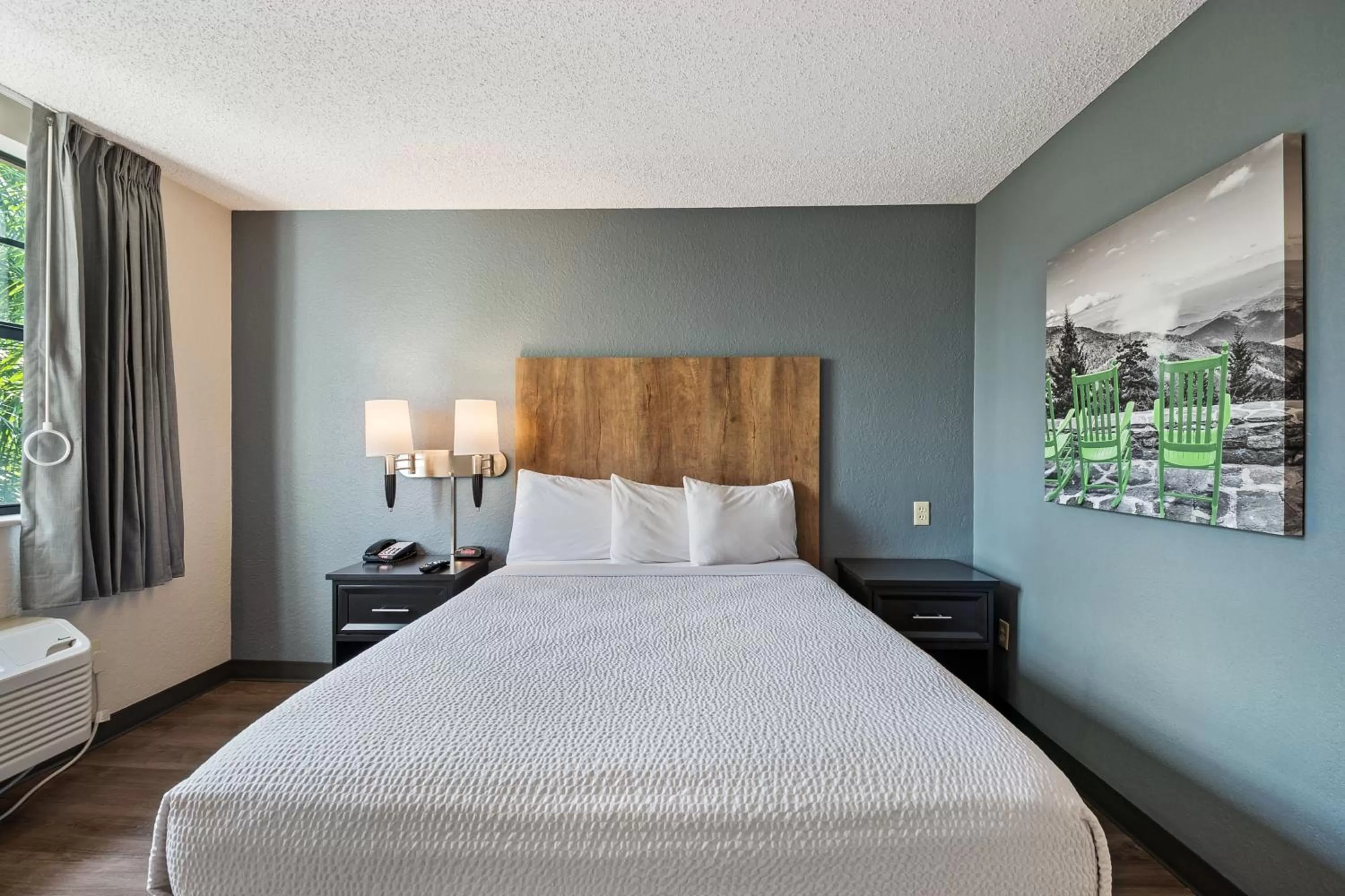 Bed in Extended Stay America Premier Suites - Miami - Downtown Brickell - Cruise Port