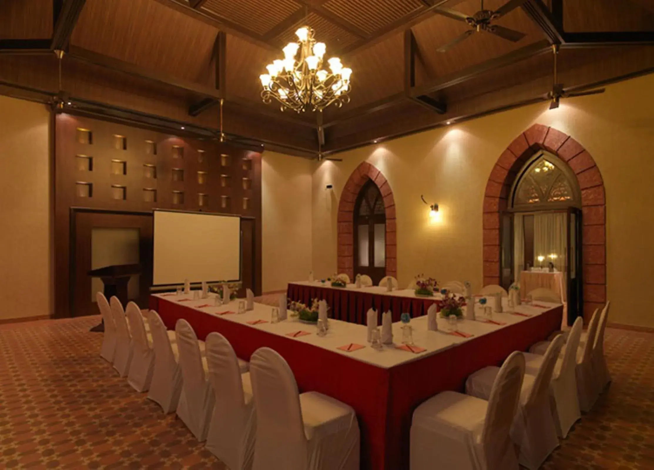 Banquet/Function facilities in Regenta MPG Club Mahabaleshwar