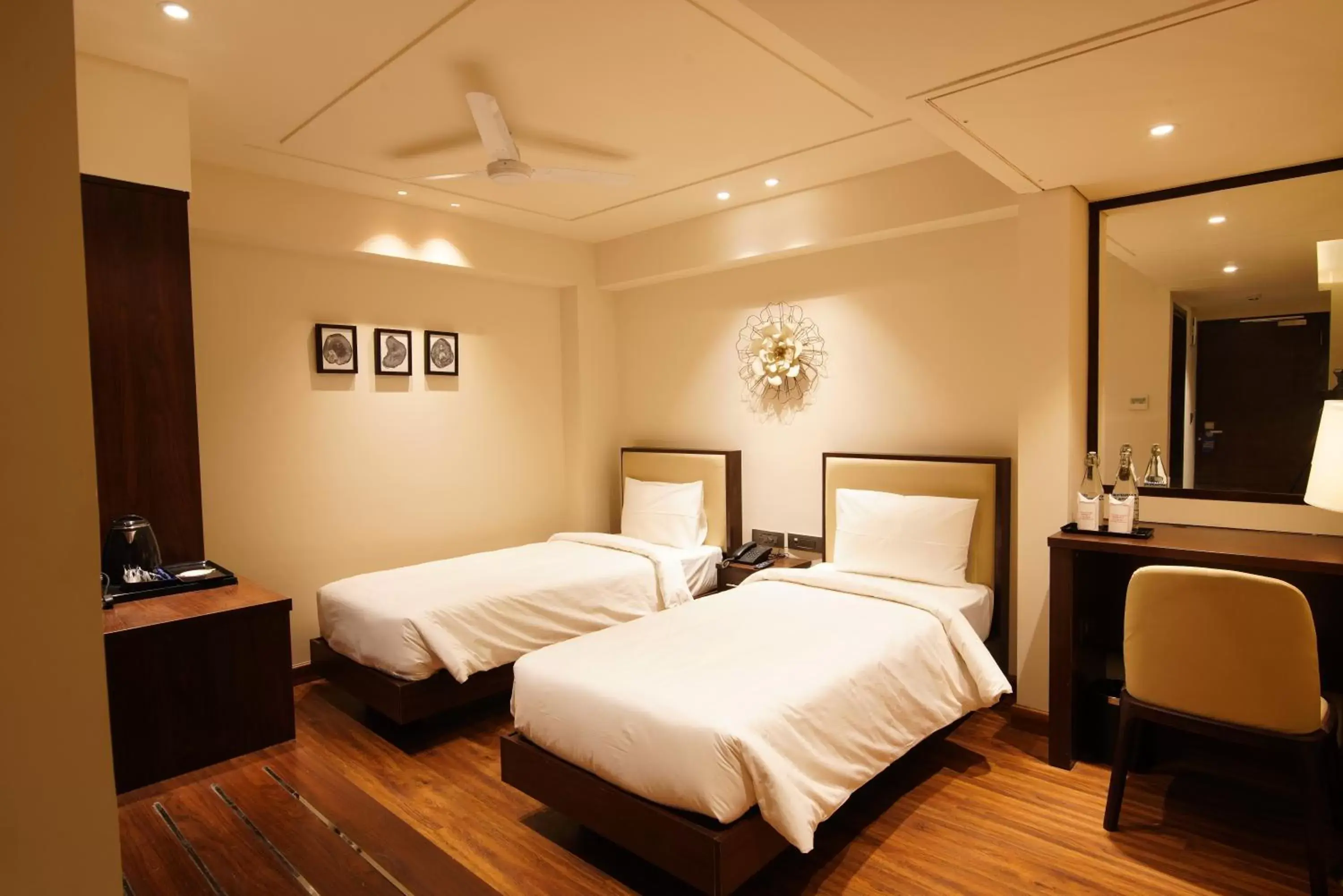 Bed in Comfort Inn Dehradun