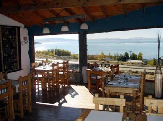 Restaurant/places to eat in Solares Del Sur