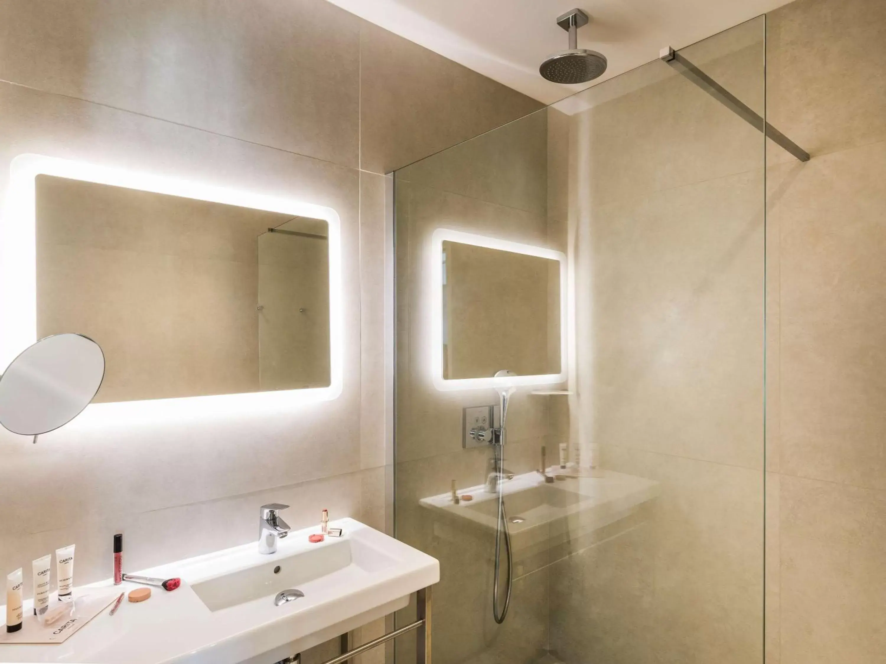 Photo of the whole room, Bathroom in Mercure Hotel & Spa Bastia Biguglia