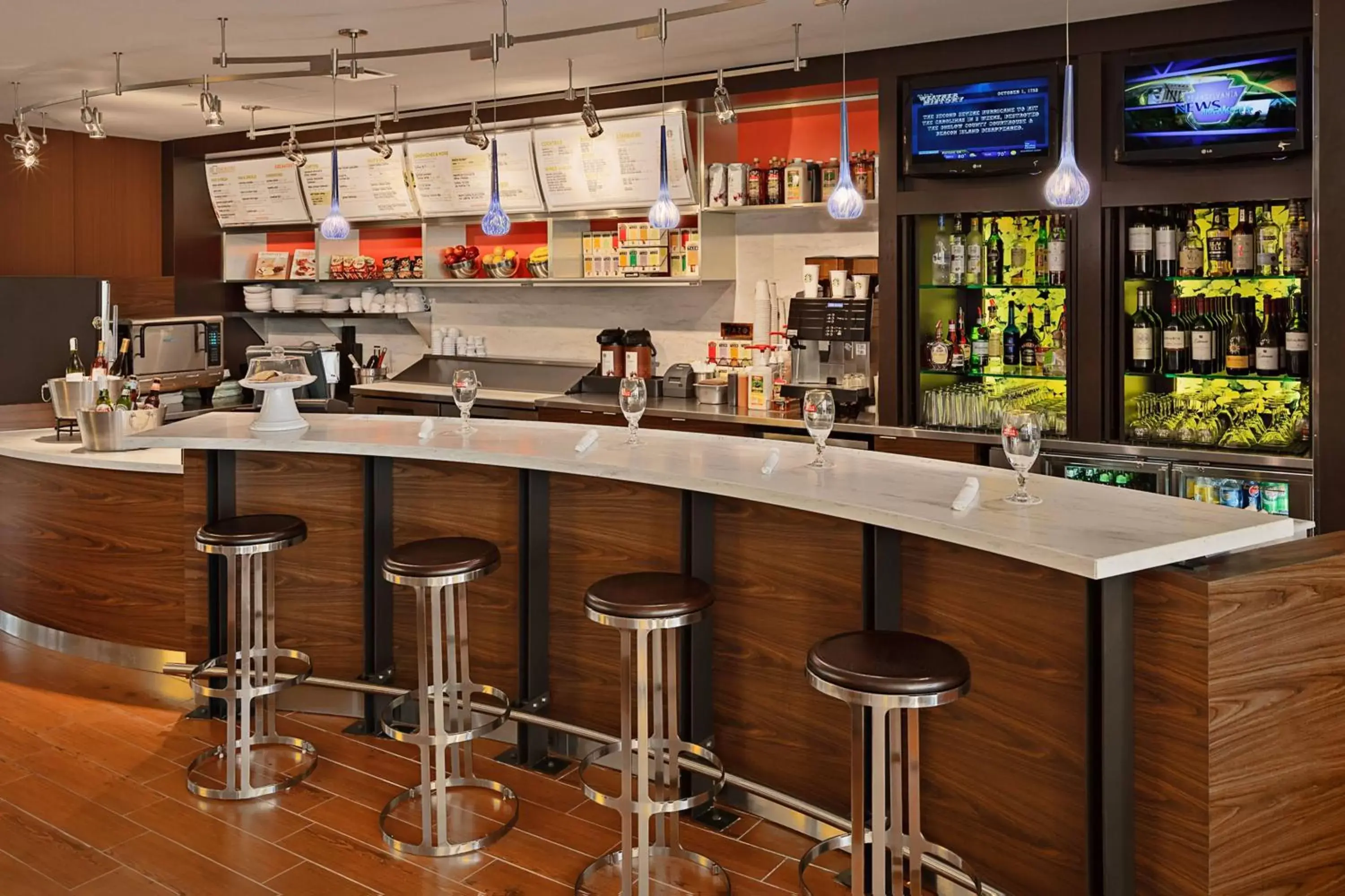 Restaurant/places to eat, Lounge/Bar in Courtyard by Marriott Harrisburg Hershey