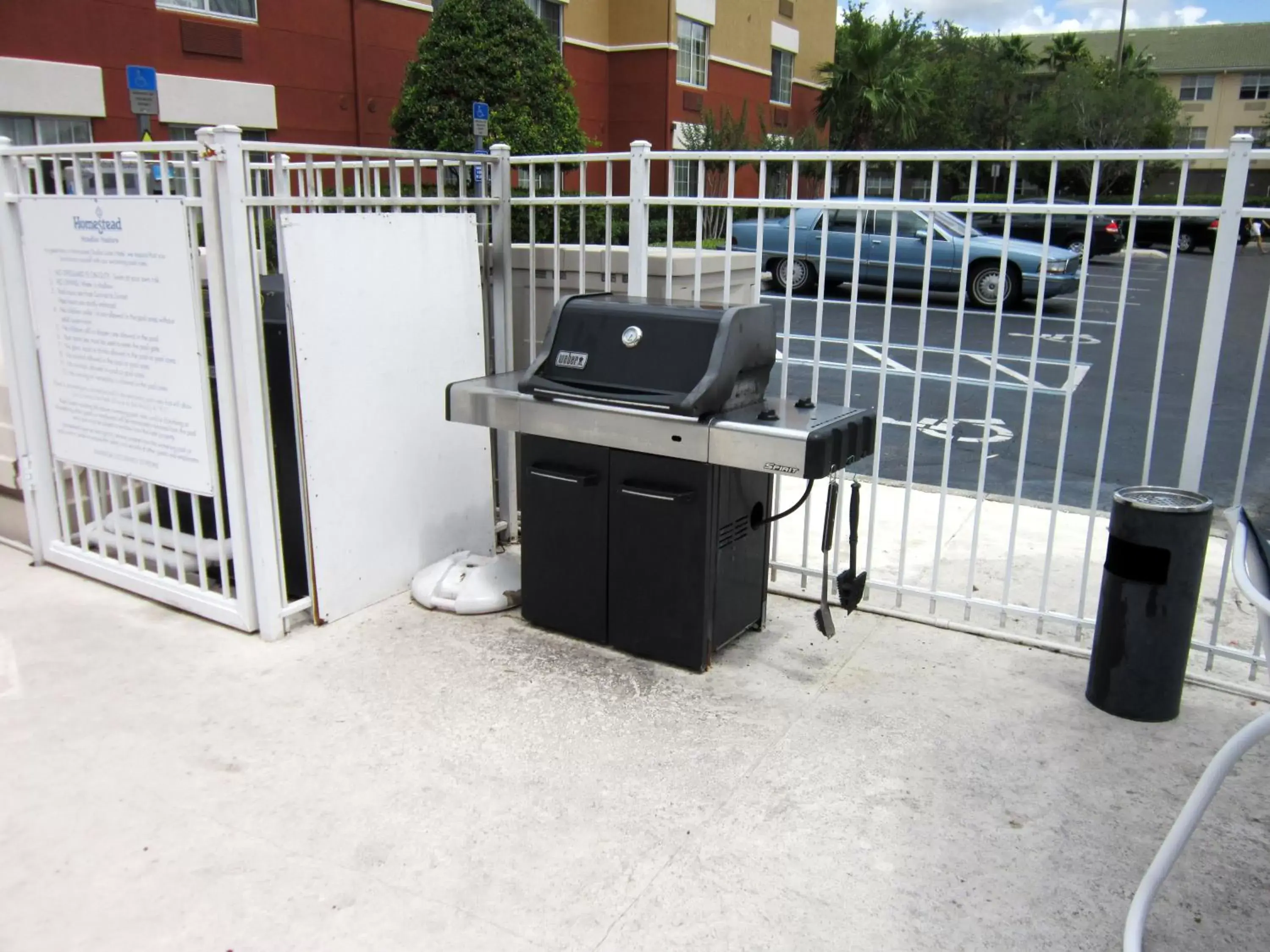 BBQ Facilities in Extended Stay America Suites - Orlando - Southpark - Equity Row