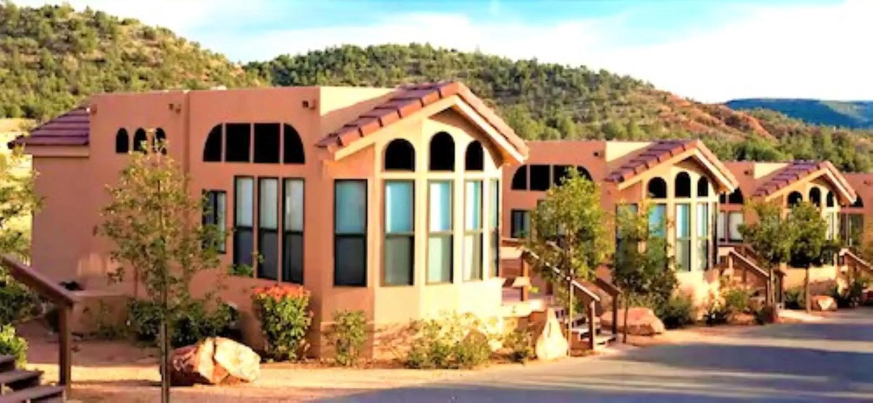 Property building in Sedona Pines Resort Property building in Sedona Pines Resort