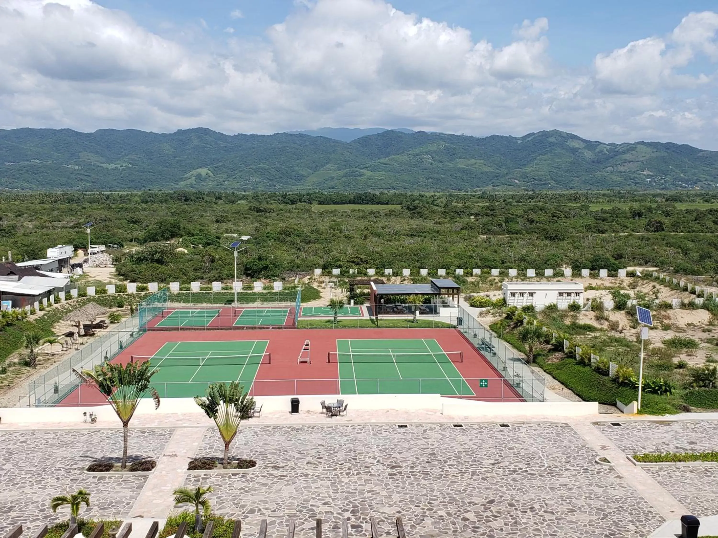 Bird's eye view, Bird's-eye View in Vivo Resorts