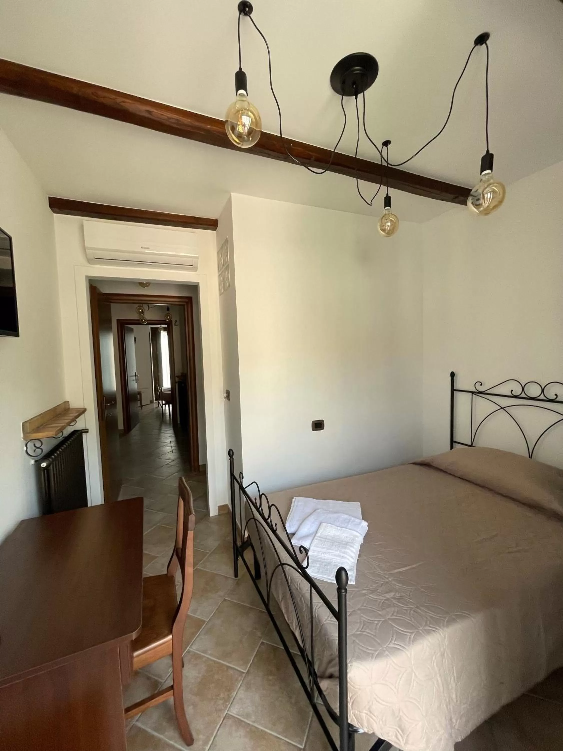 Bed in La Vie En Rose