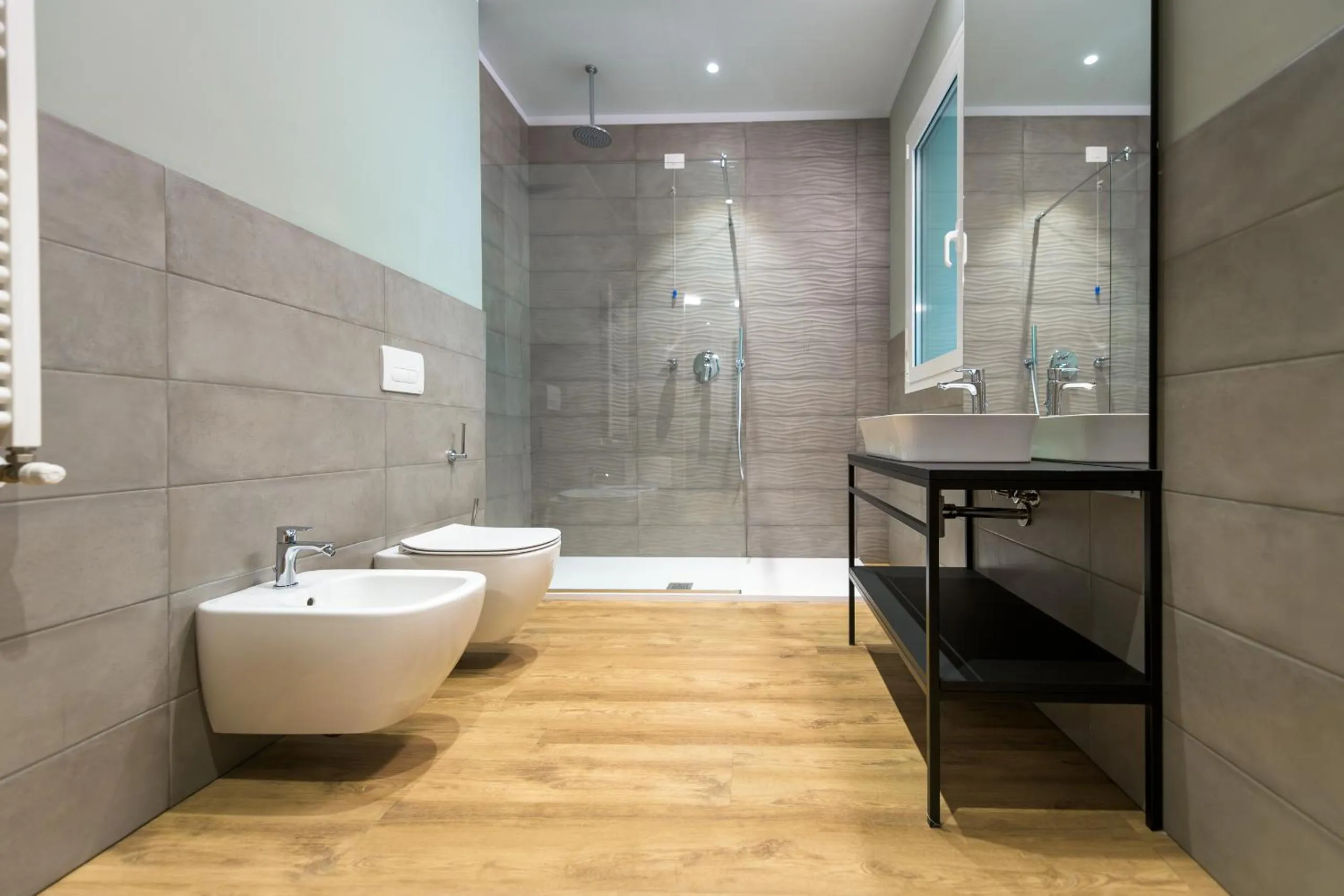 Shower in Regina del Garda Suite