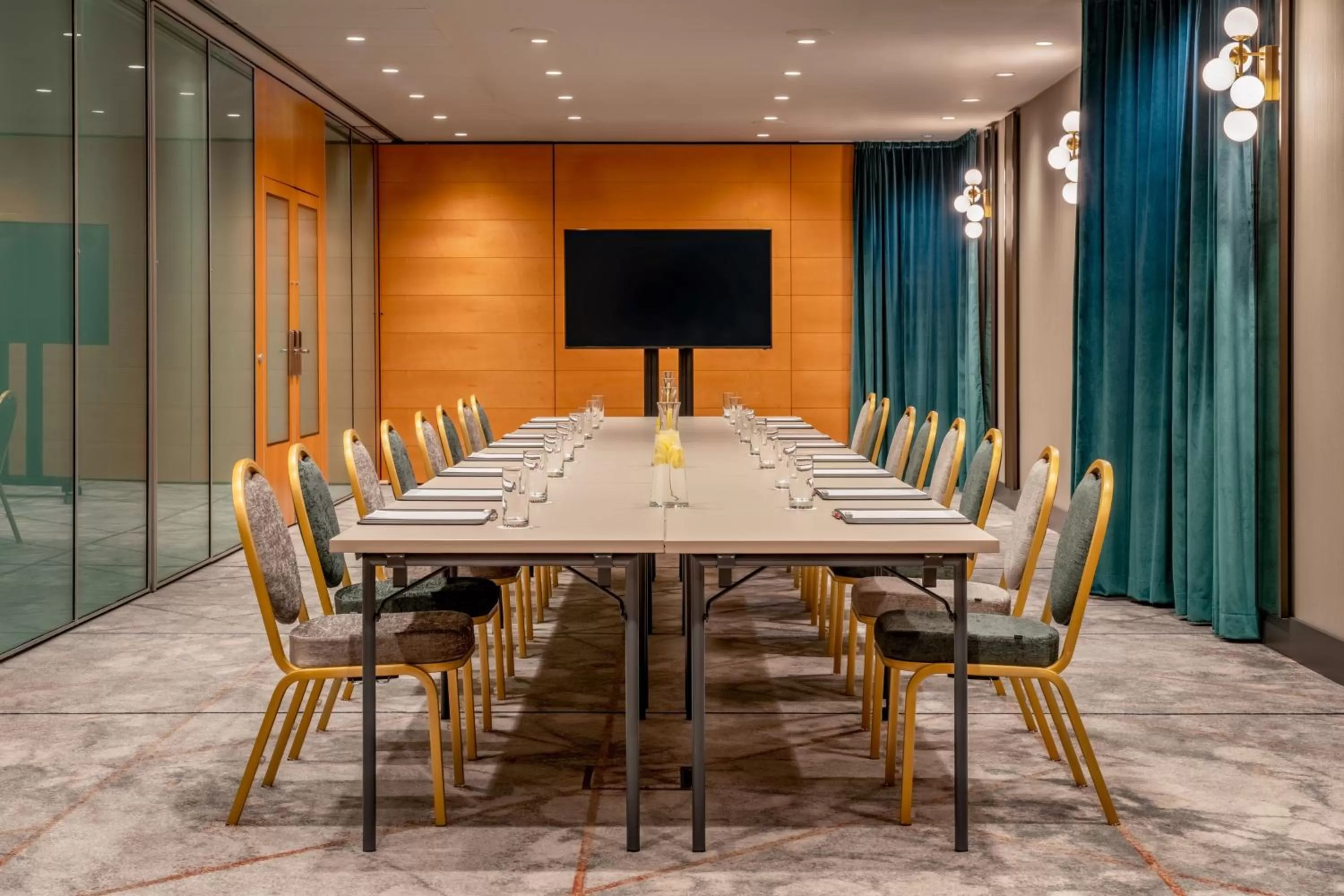 Meeting/conference room in Vienna Marriott Hotel