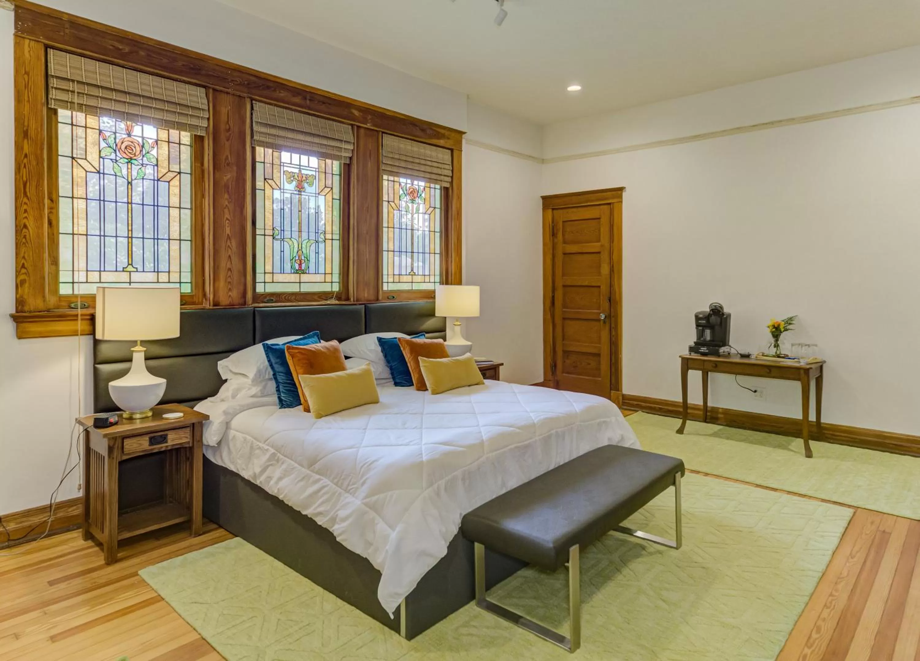 Bed in Oak Hall Bed and Breakfast