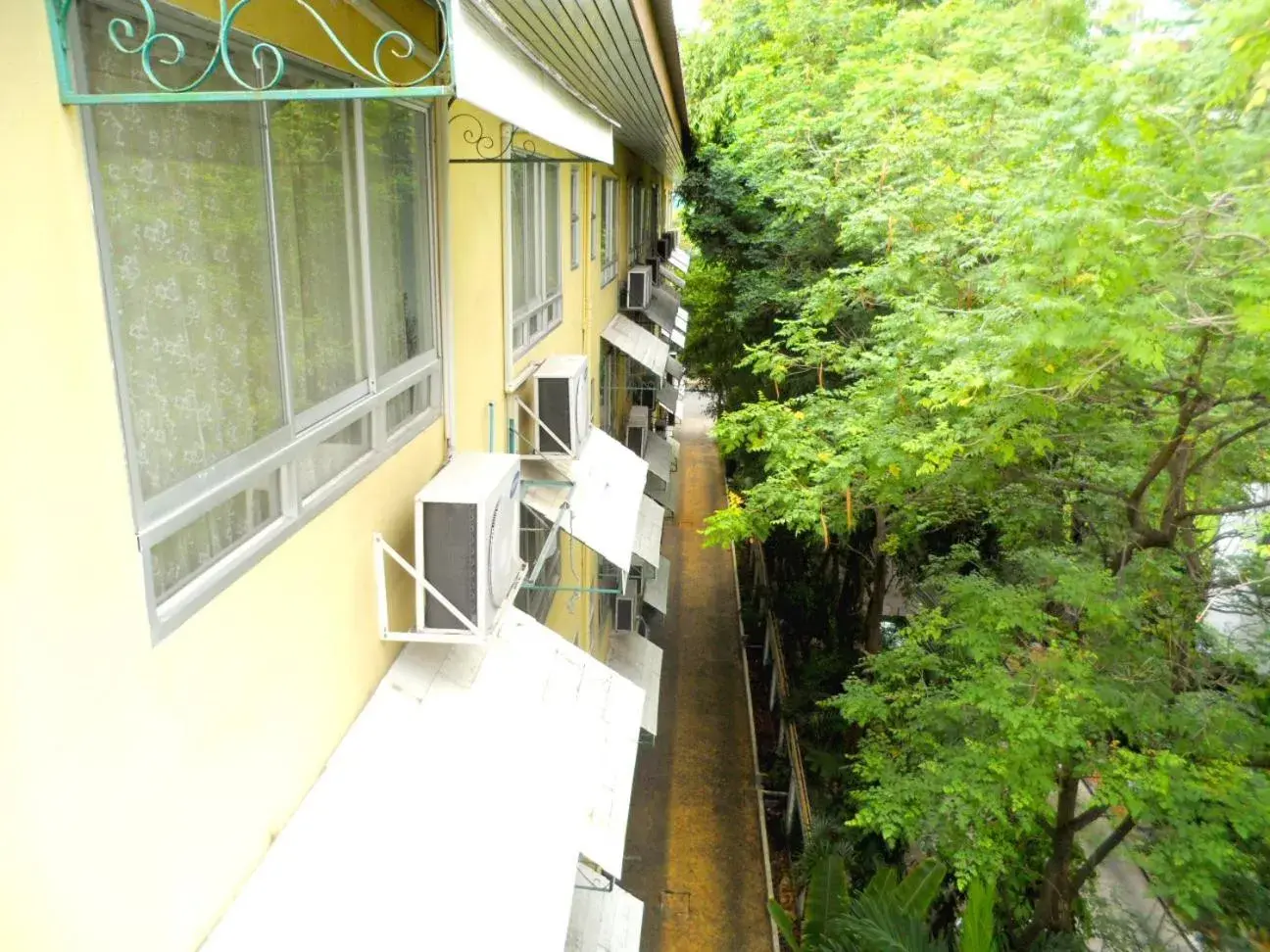 Property building, Balcony/Terrace in Royal Ivory Sukhumvit Nana