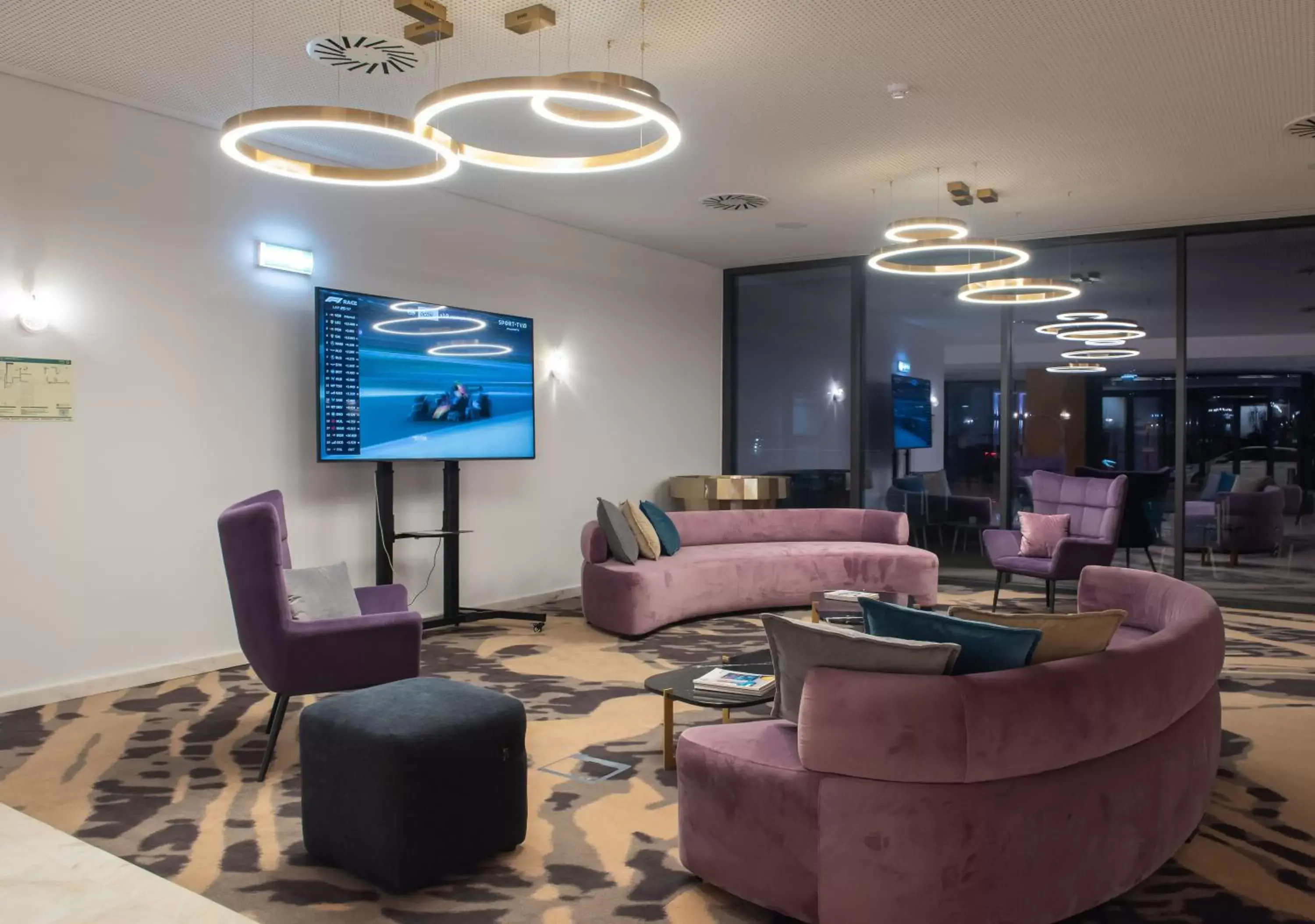 Communal lounge/ TV room, Seating Area in Sines Sea View Business & Leisure Hotel