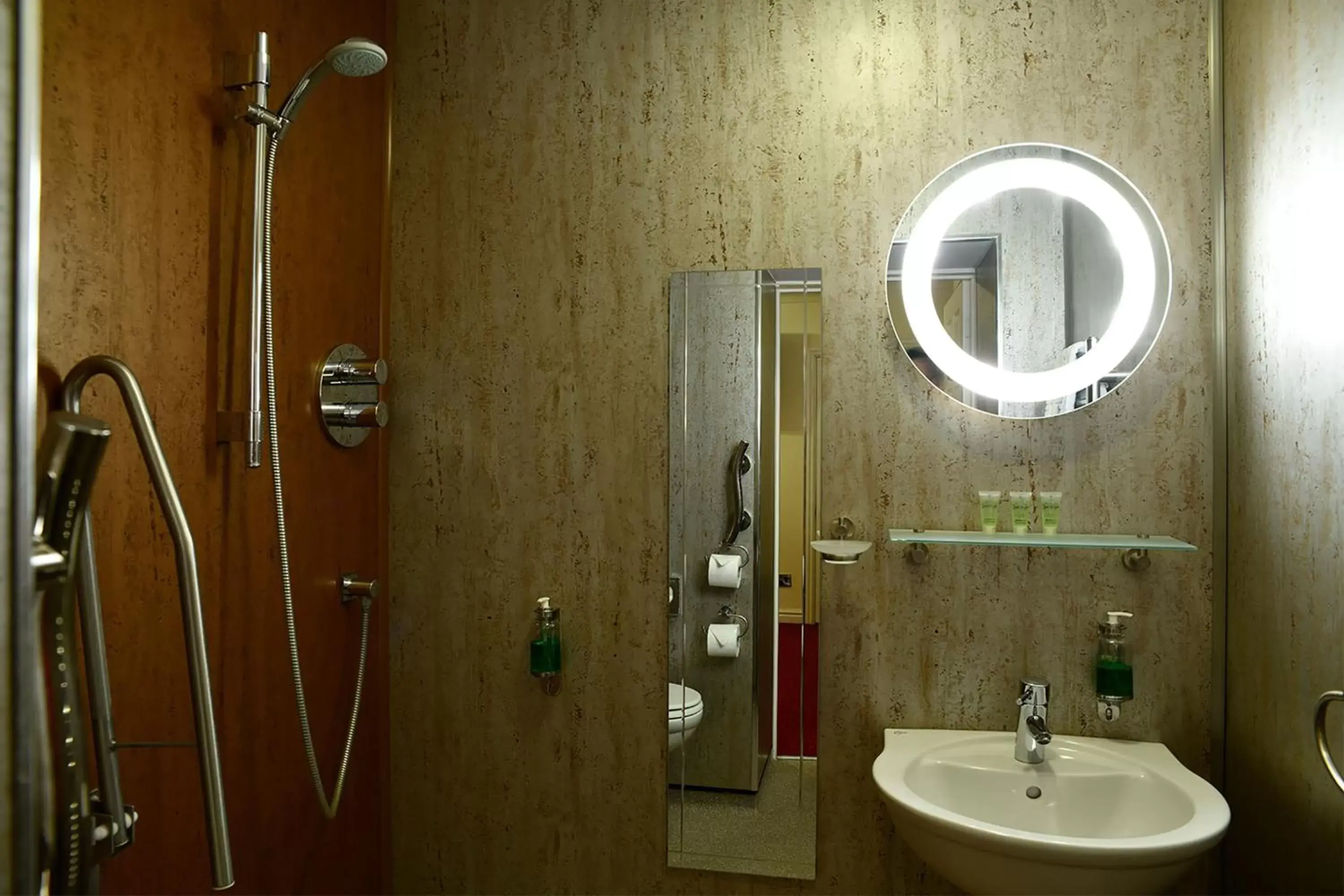 Bathroom in The Knighton Hotel