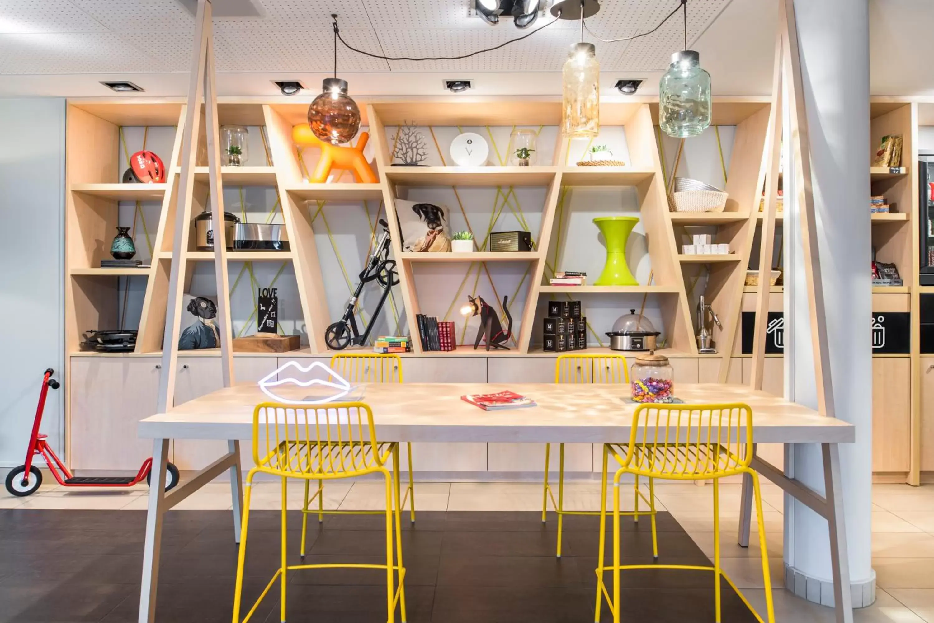 Lobby or reception in Aparthotel Adagio Access Paris Porte De Charenton Lobby or reception in Aparthotel Adagio Access Paris Porte De Charenton