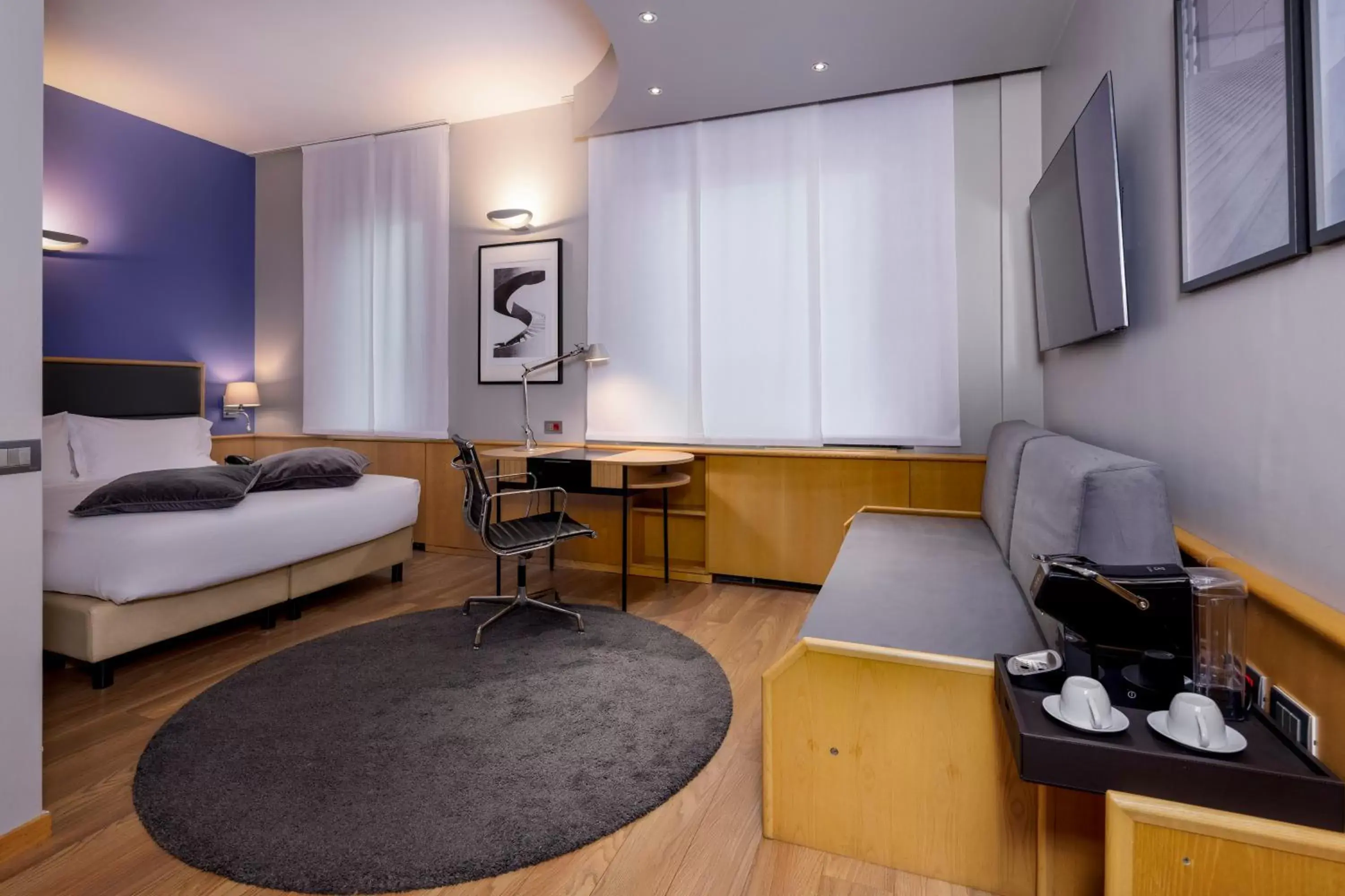 Bed in Best Western Plus Executive Hotel and Suites Bed in Best Western Plus Executive Hotel and Suites