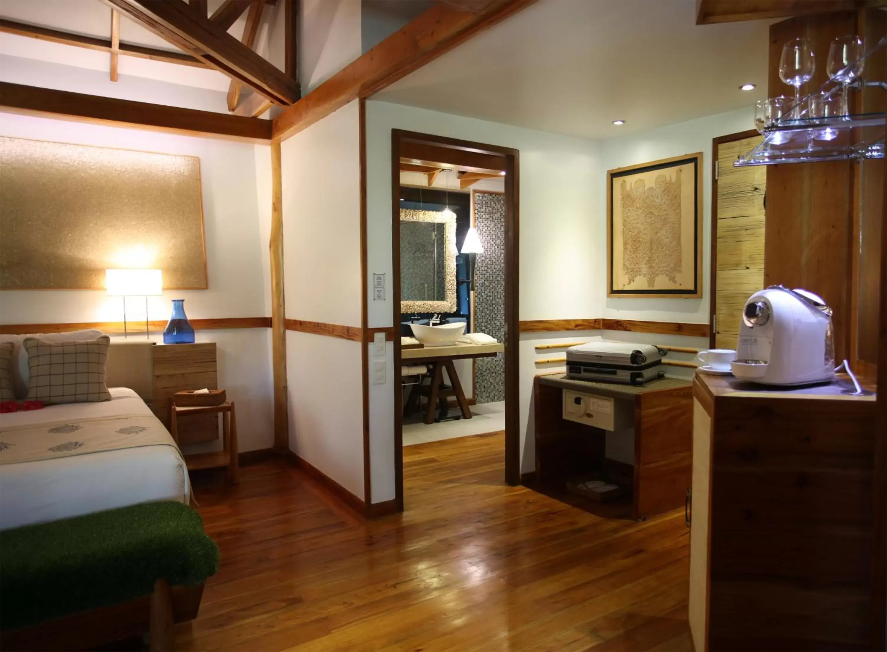 Coffee/tea facilities, Bed in Donatela Resort and Sanctuary Coffee/tea facilities, Bed in Donatela Resort and Sanctuary