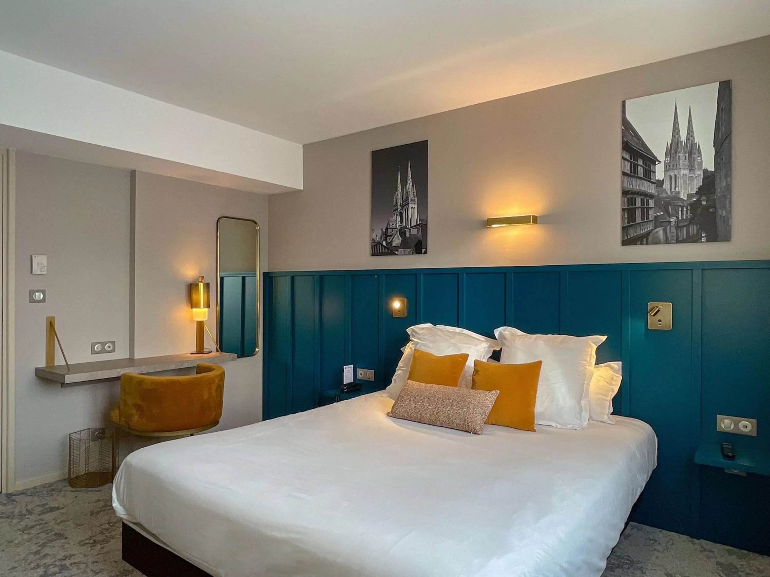 Photo of the whole room, Bed in Best Western Plus Hotel Kregenn