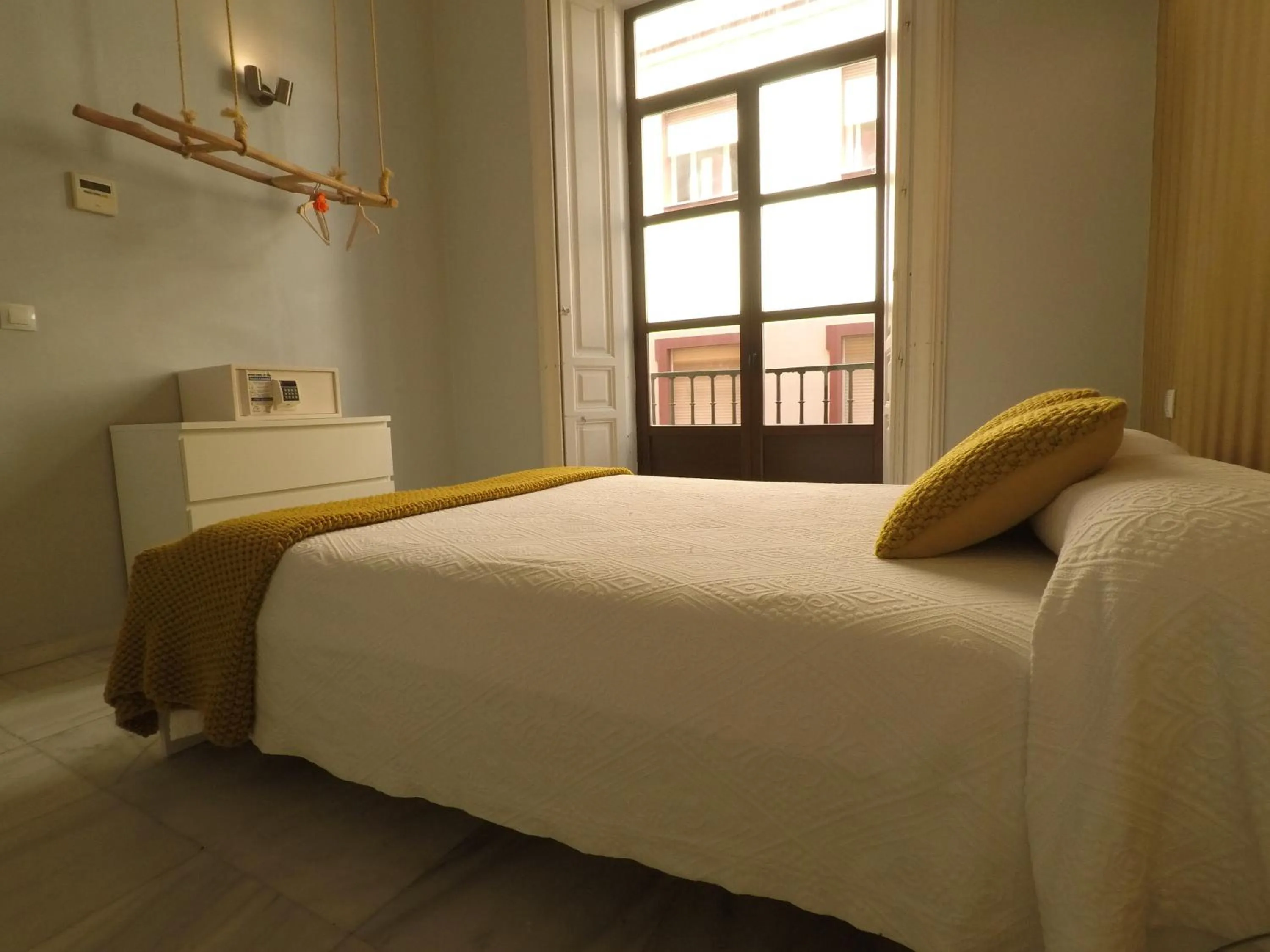 Bed in Oasis Backpackers' Hostel Palace Sevilla