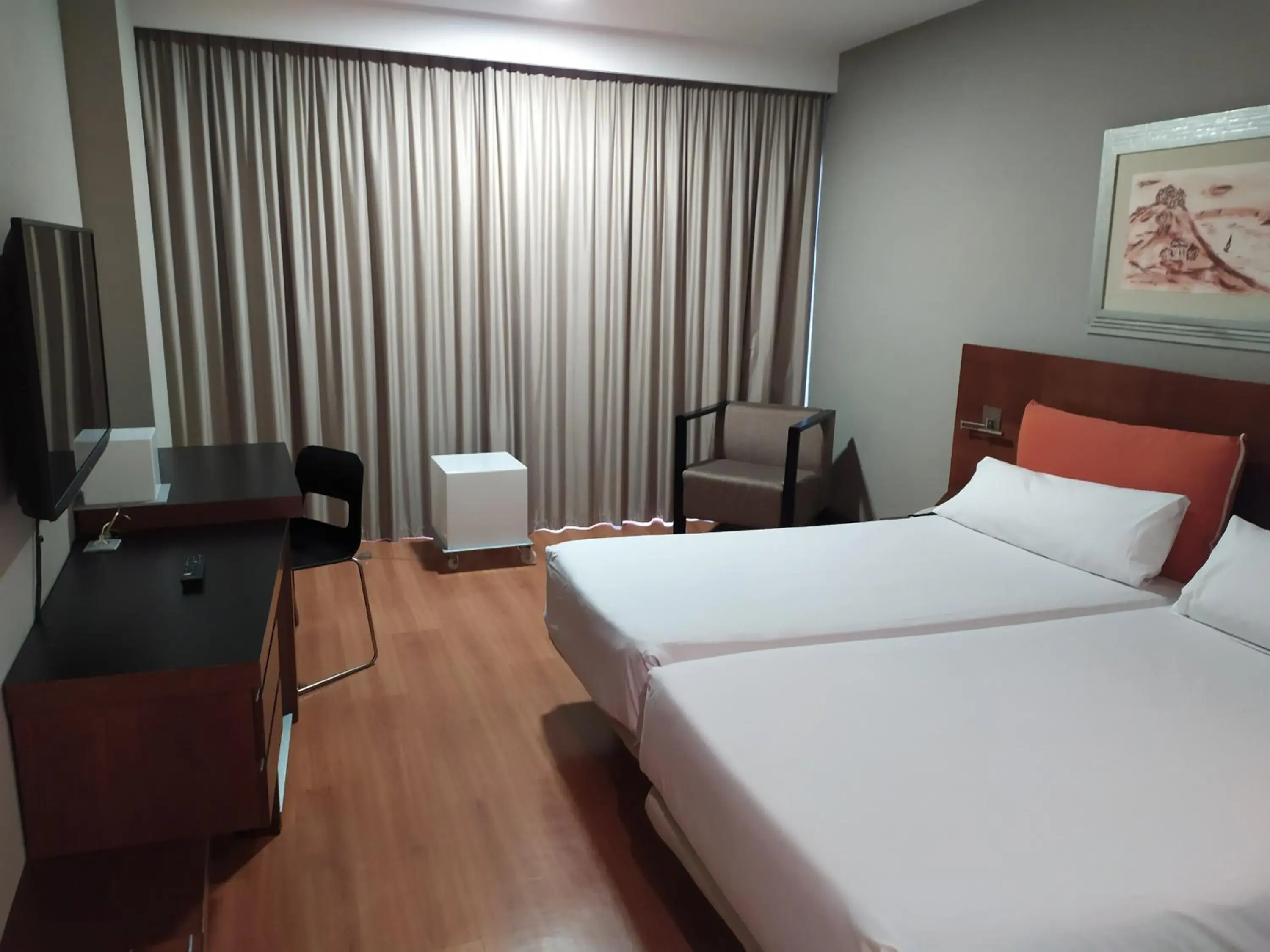Photo of the whole room, Bed in Eurohotel Barcelona Granvia Fira