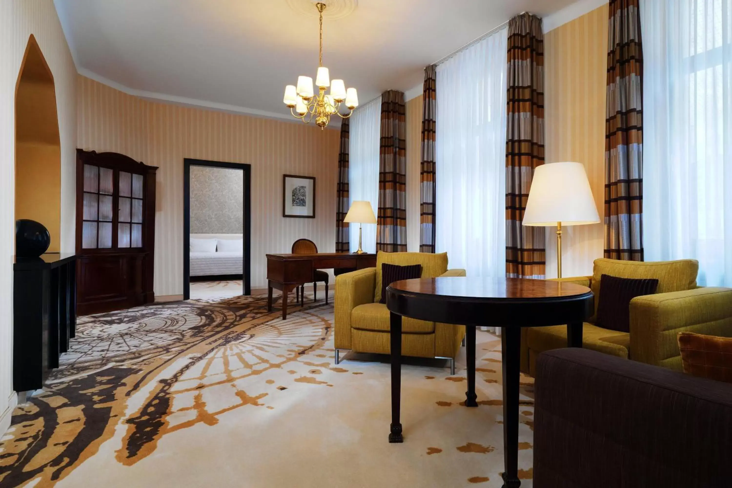 Photo of the whole room, Seating Area in Le Méridien Grand Hotel Nürnberg