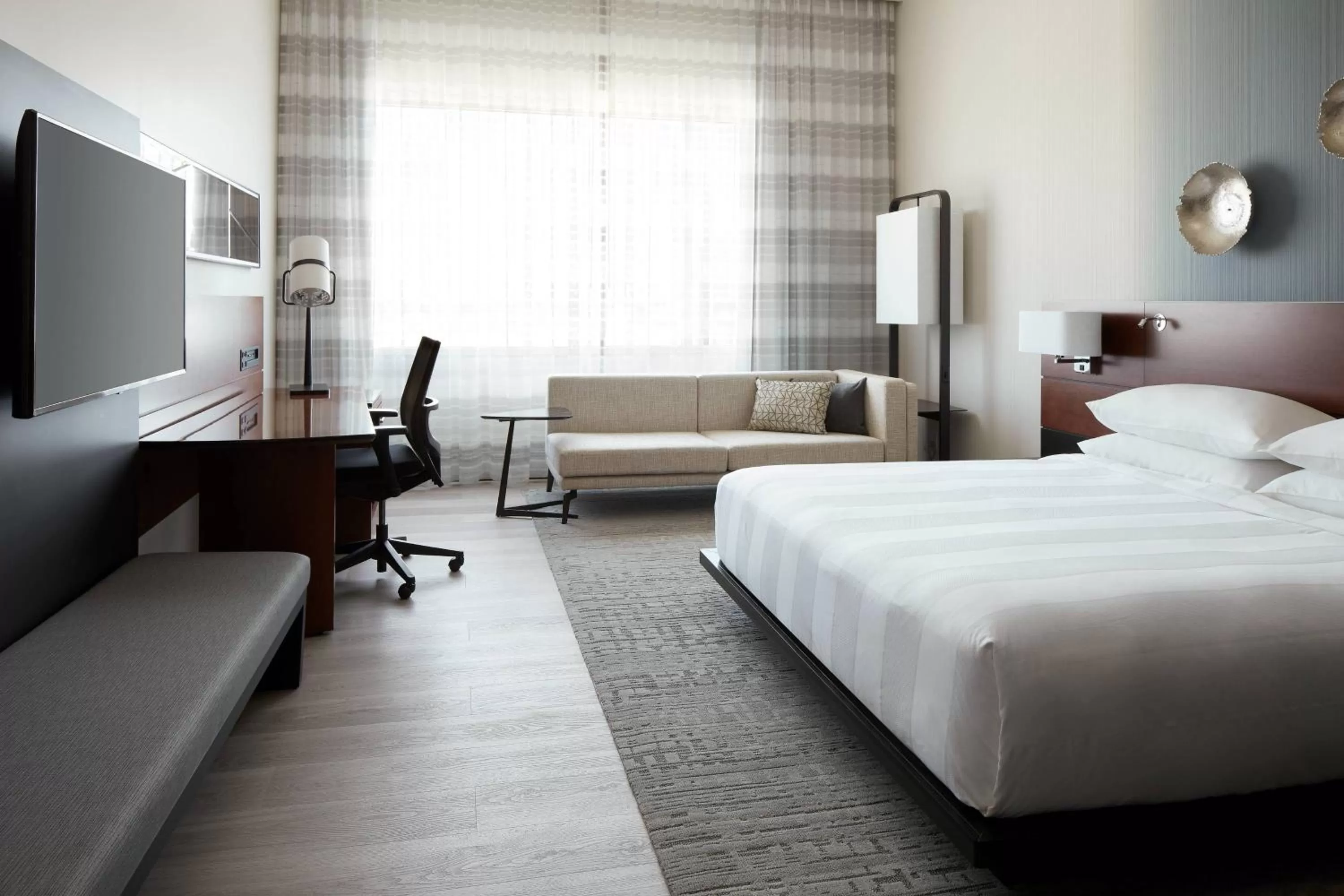 Concierge level, Guest room, 1 King in Marriott Montreal Airport In-Terminal Hotel